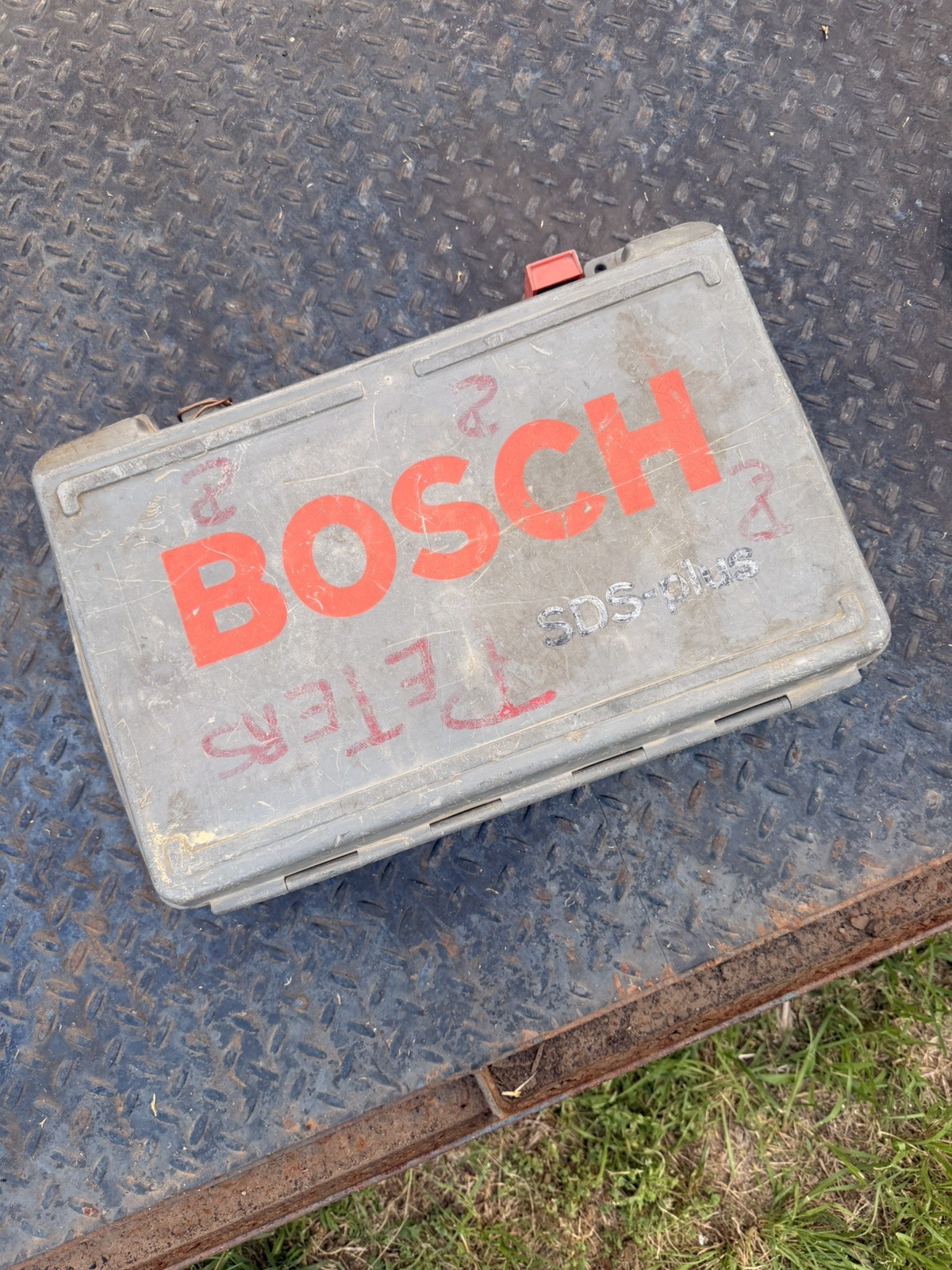 Bosch SDS-plus Bulldog Corded Rotary Hammer Drill 11234VSR w/ Case
