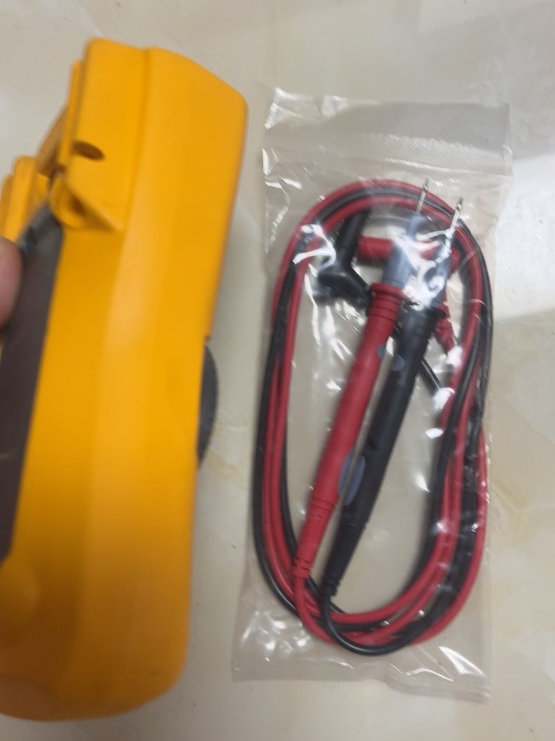 1PC Used Fluke 115C True RMS Digital Multimeter for field electrical test #W