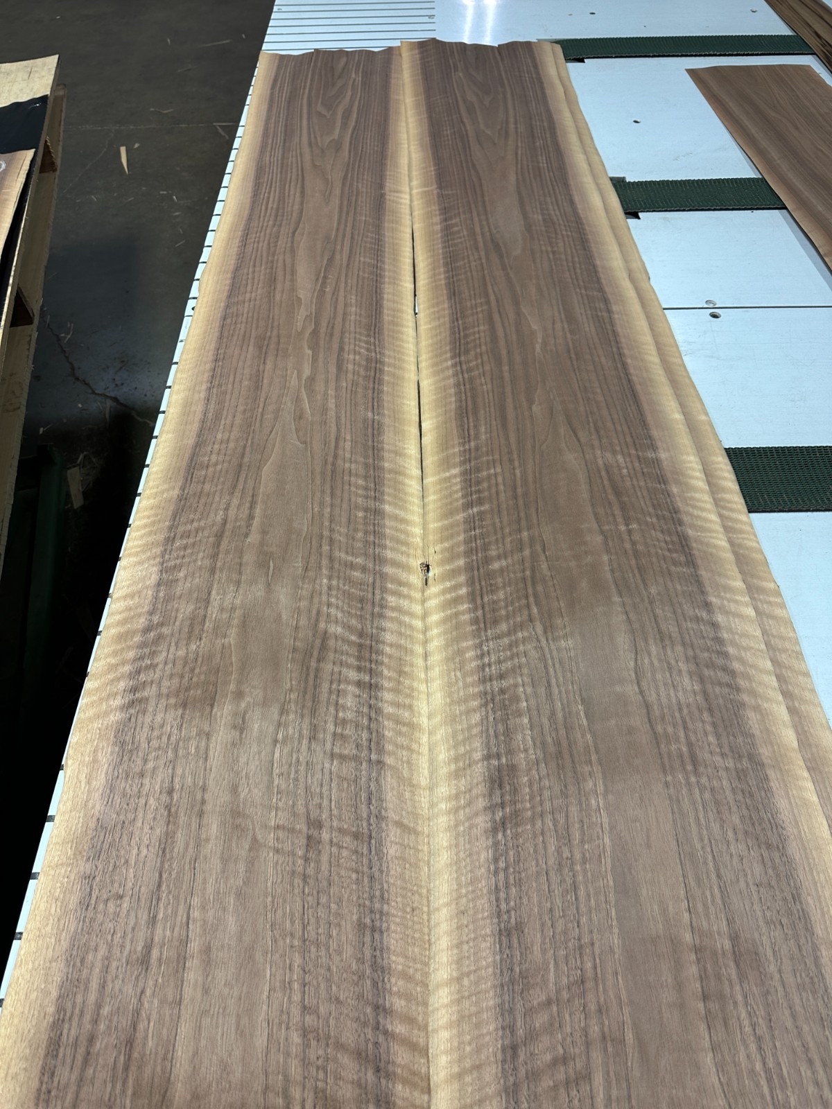 Walnut Raw Wood Veneer 2 sheets 100» x 12» 320K