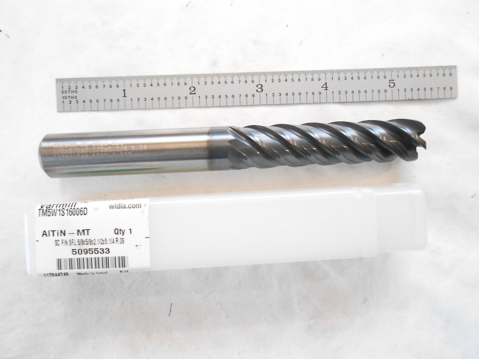 NEW WIDIA 5/8″ DIA X 2-1/2″ LOC X 5-1/4 OAL X .09″ CR 5FL NON-CC CARBIDE ENDMILL