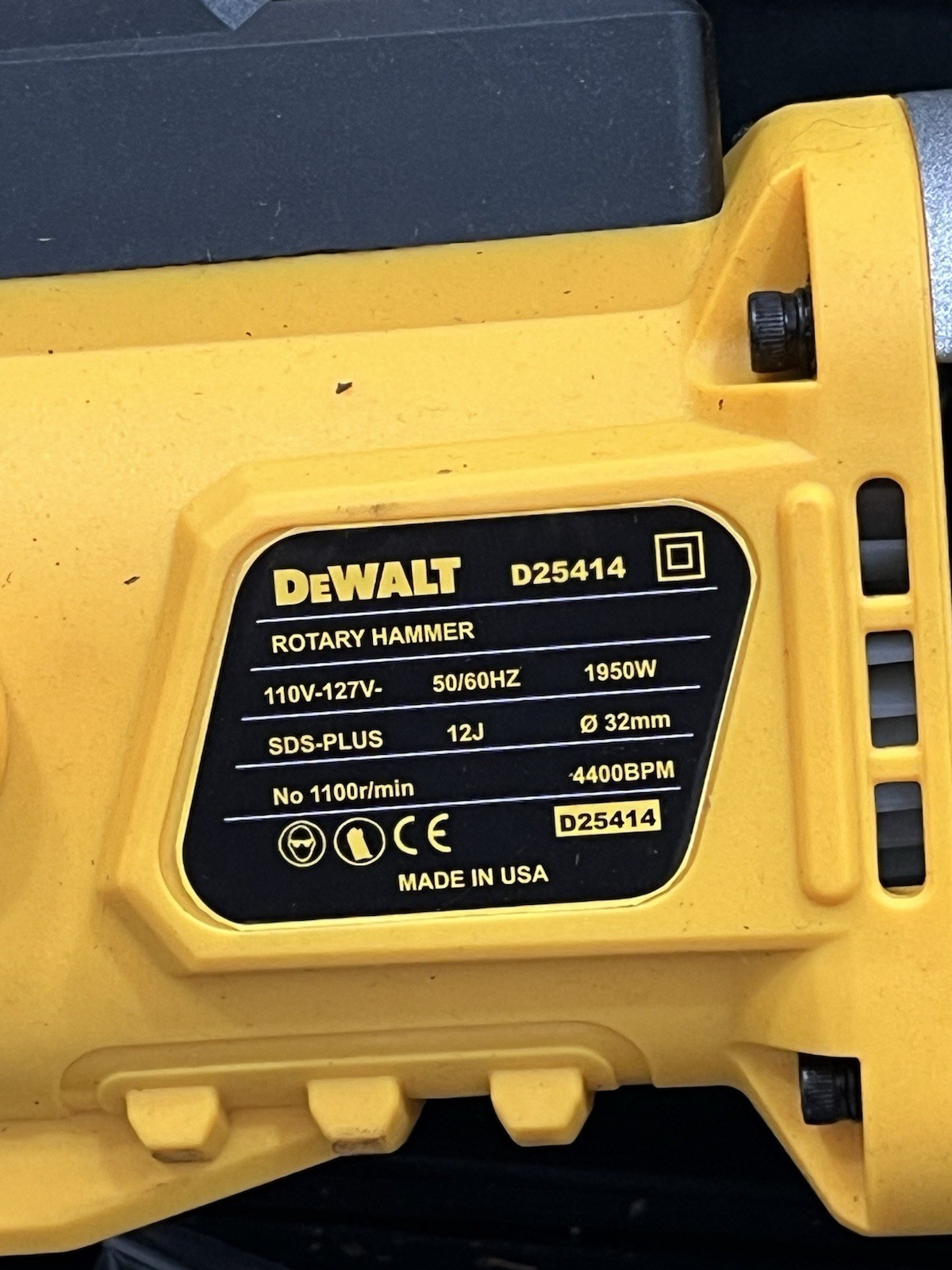 Dewalt D25414 SDS-PLUS 110V-127V Rotary Hammer Drill W BIDS INCLUDED TESTED