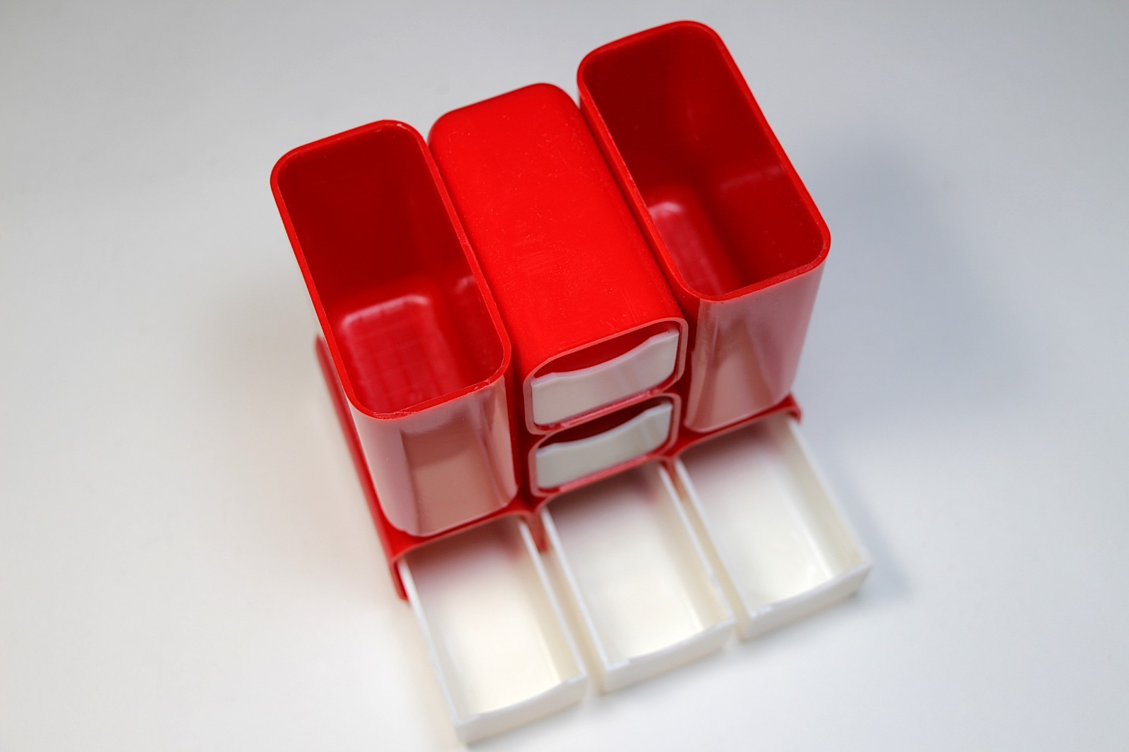 Vintage 1970s Retro VOH Red Plastic Desk Caddy UNUSED in Box No. 7602B Hong Kong