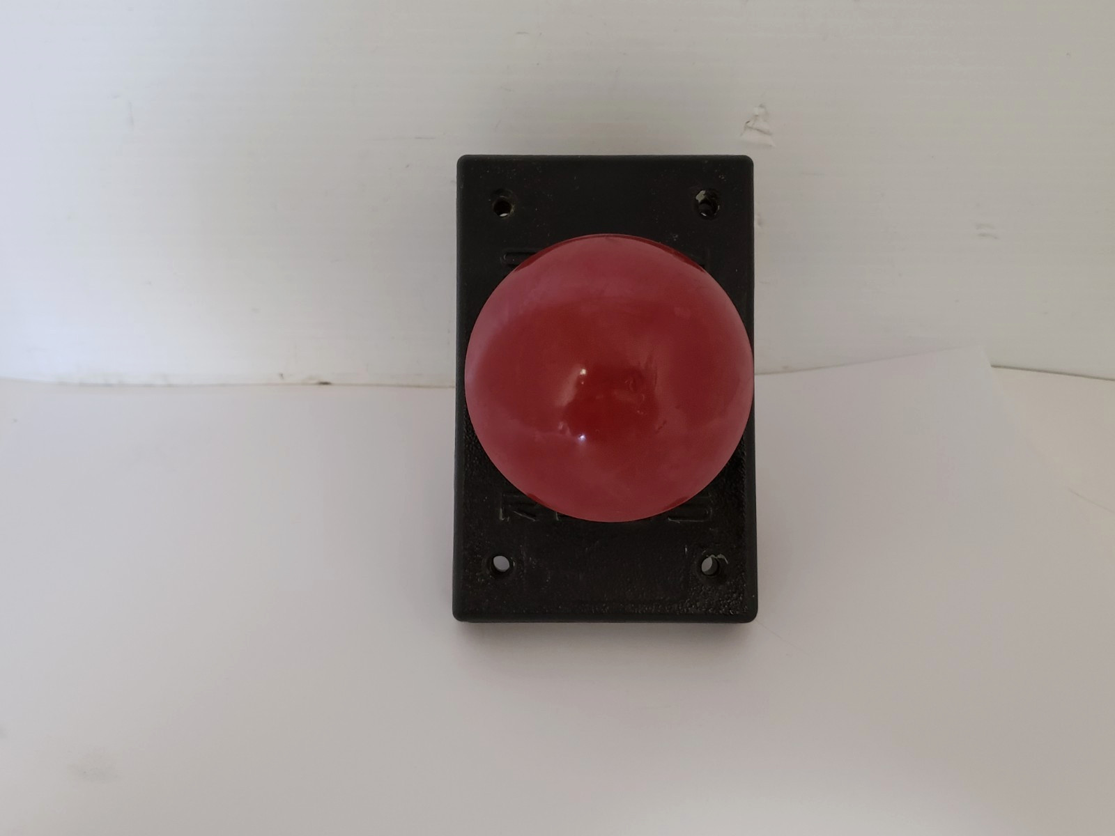 REES 02653-012 PUSH BUTTON SWITCH METAL MUSHROOM 600VAC 250VDC