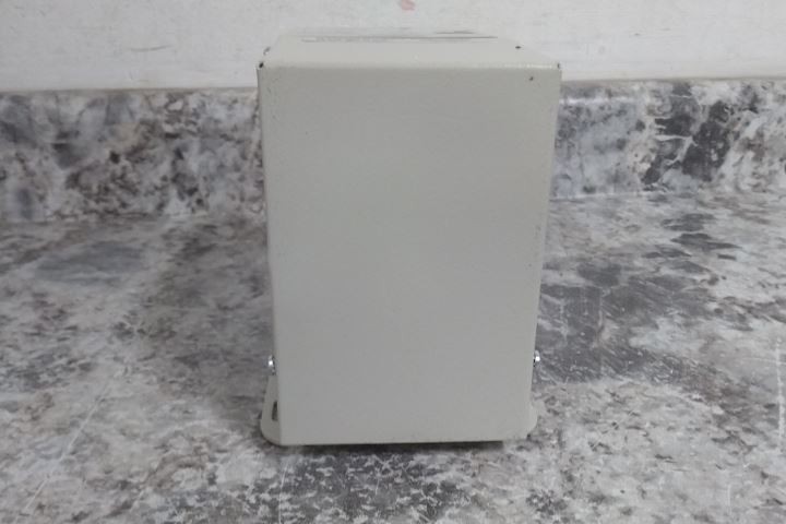 SolaHD 23130302 120/208/240/480VAC Input 120/240VAC Output Power Conditioner