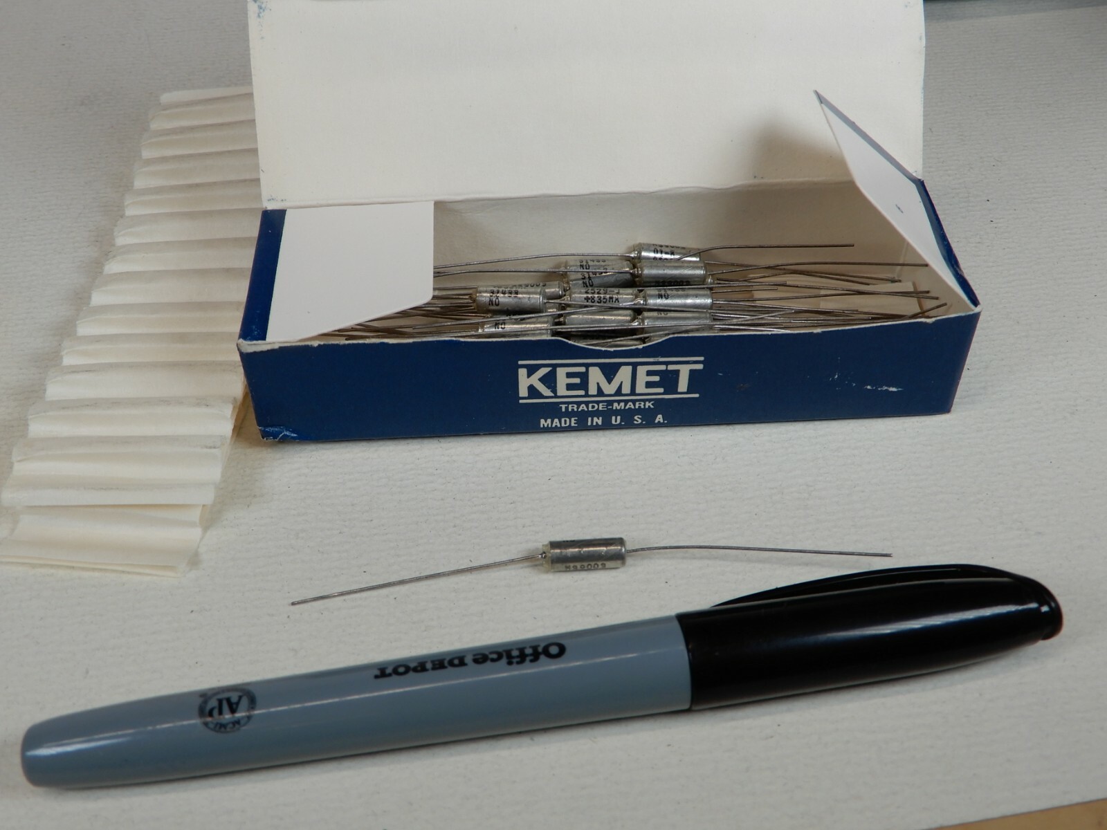 Kemet Tantalum Capacitors 15uf 20V Qty 50 NOS M39003 2529J