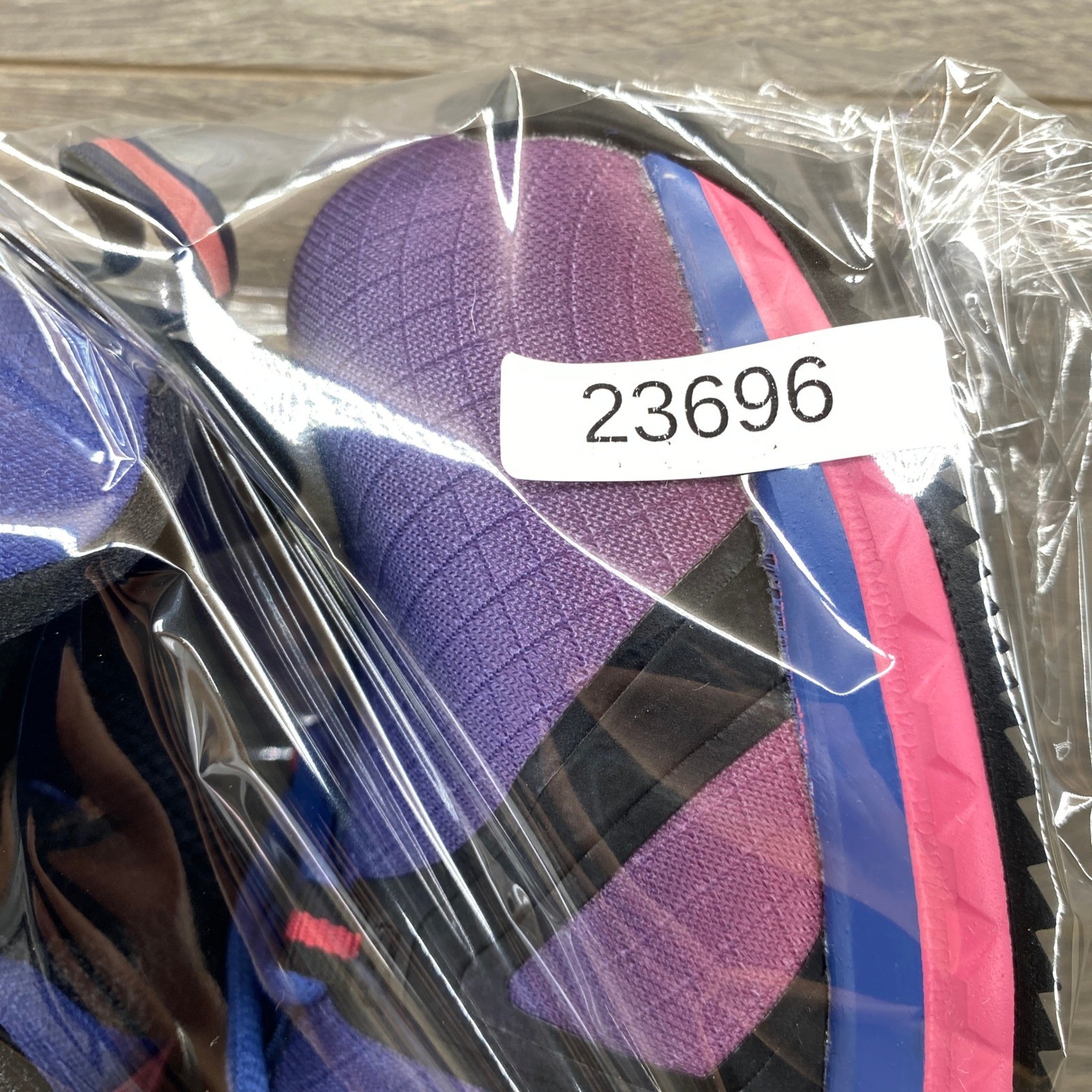 Avenger North Haven Work Shoes Womens 9.5 Wide Purple Pink Composite Safety Toe
