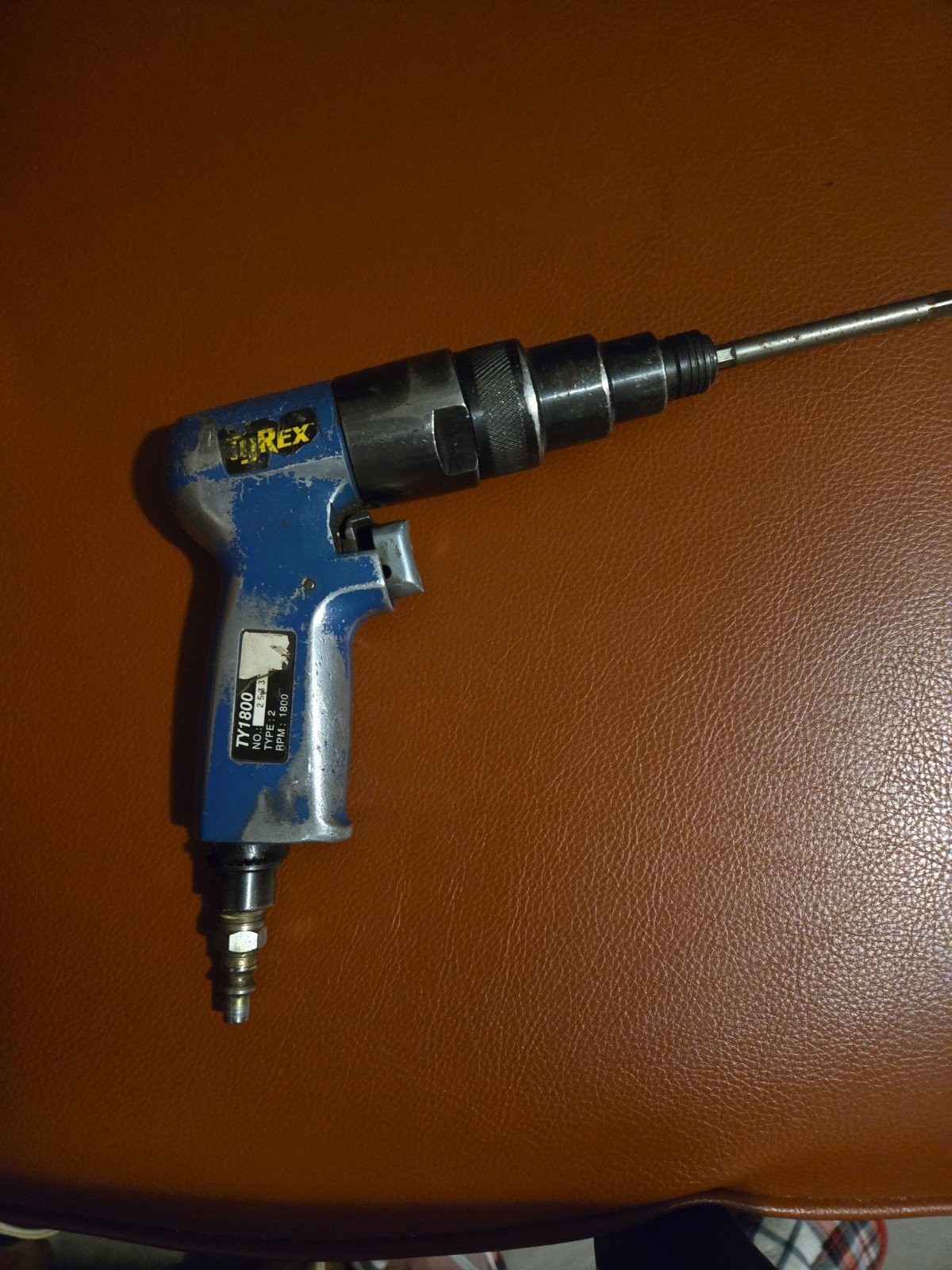 TyRex TY1800 air-powered, pistol-grip pneumatic screwdriver
