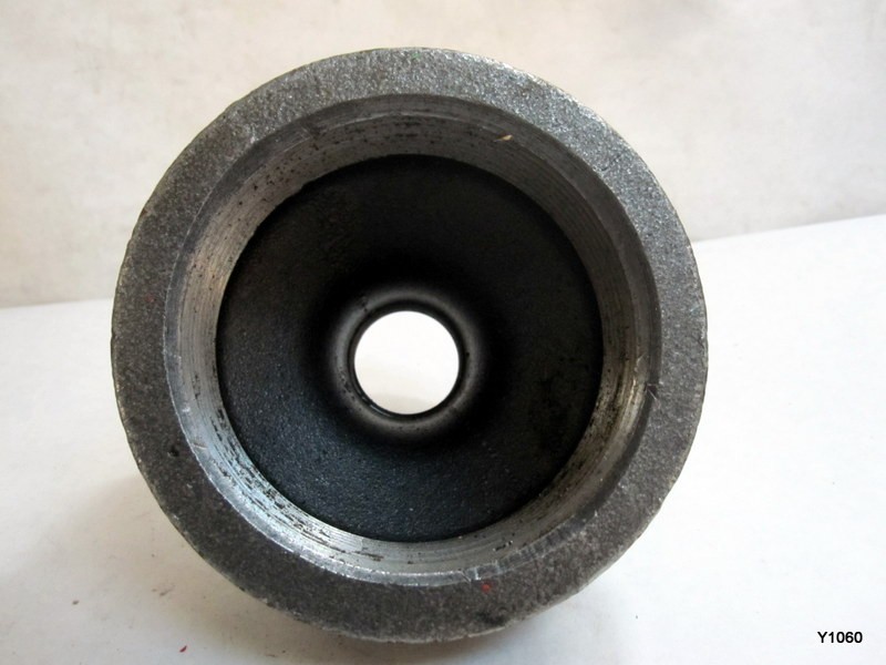 BIS Cast malleable iron pipe fitting 3 1 npt