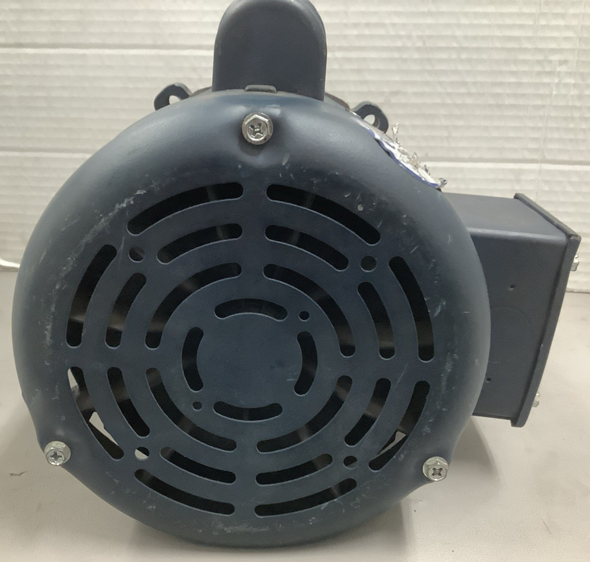 Leeson 102865.00 1/2HP 1725RPM 115/208-230V AC General Purpose Motor (R93)