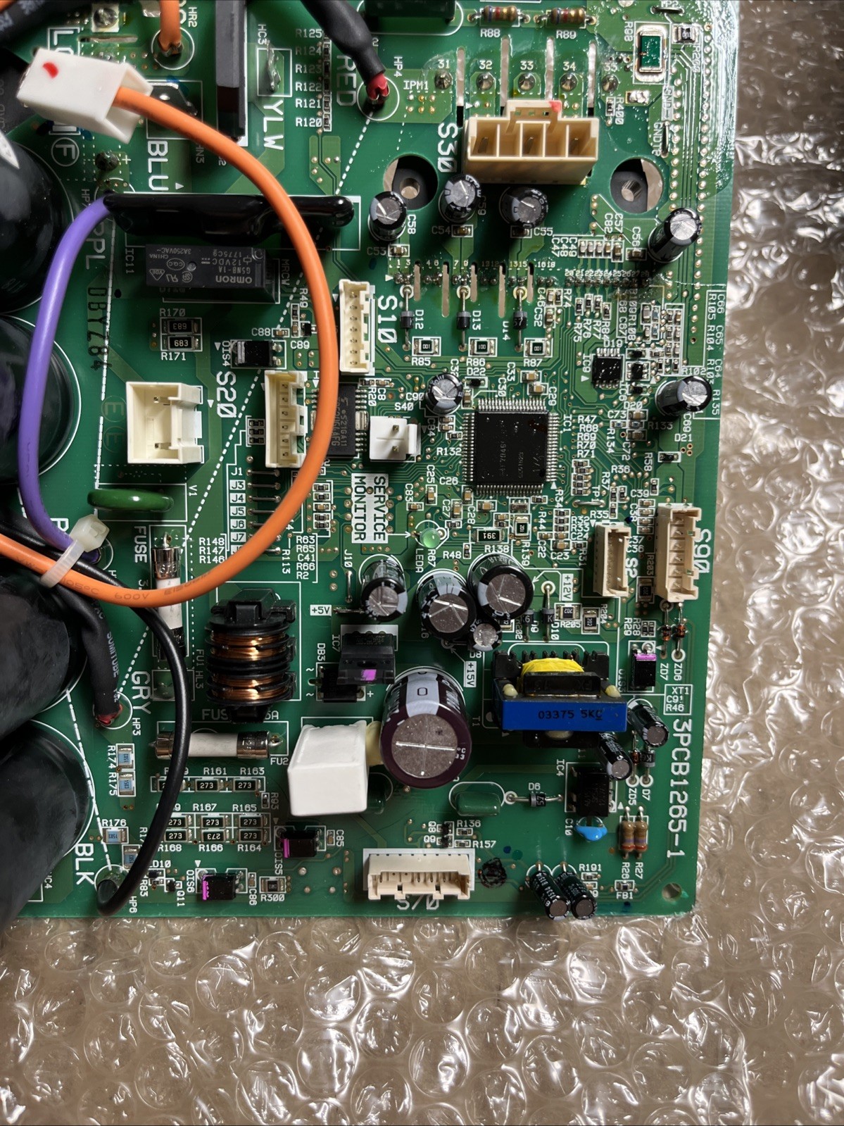 DAIKIN Printed Circuit 1673742 3F001903-42 FY21Q4REMOVAL Made In Thailand ￼