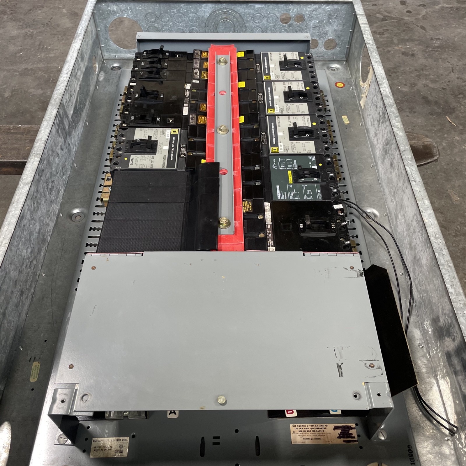 Square D 400A I-Line Panelboard 277/480V 3Ph 4W MLO – 400 Amp