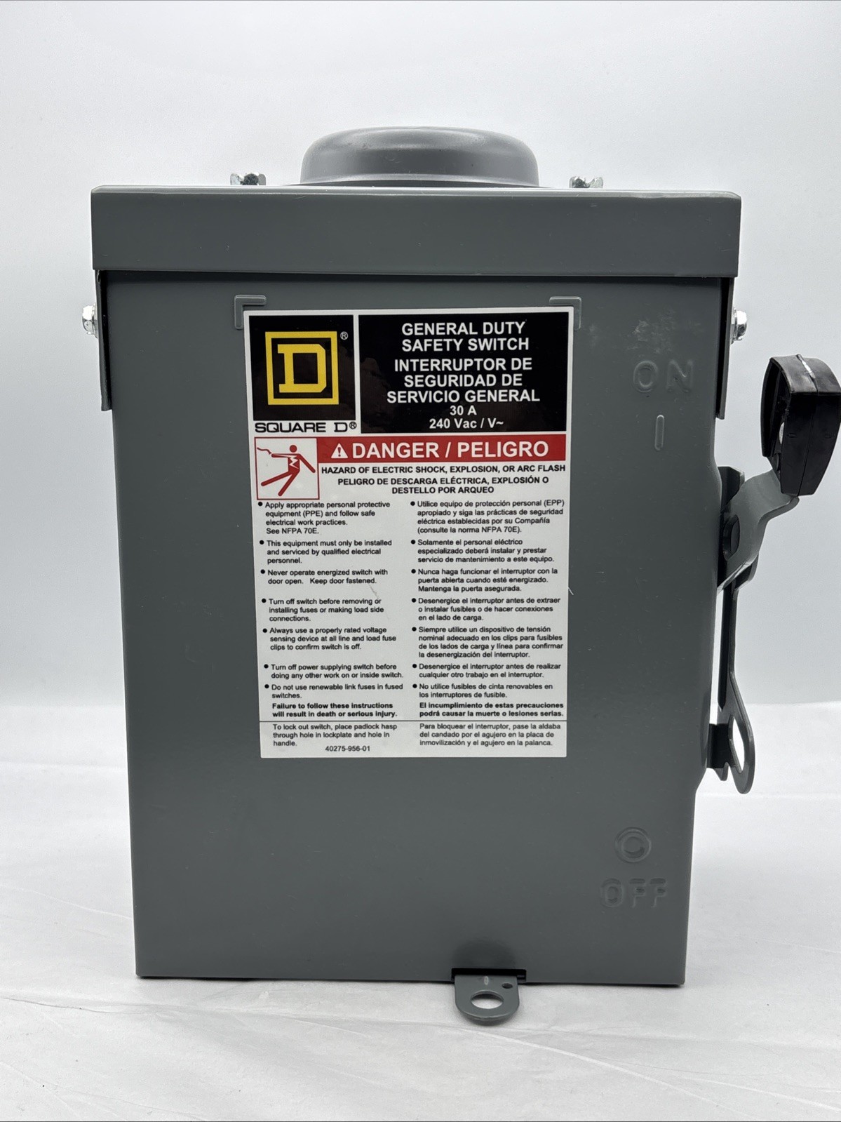 SQUARE D SAFETY Disconnect – SWITCH D221NRB SERIES E3 3R ENCLOSURE 30 AMP 240VAC