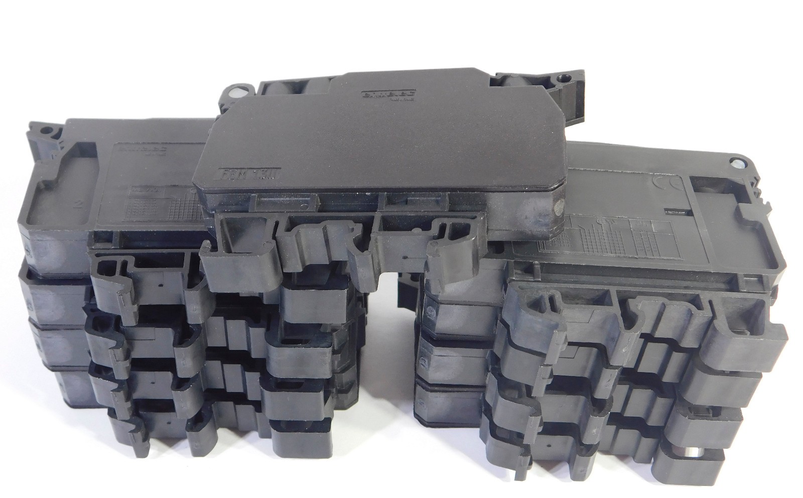 Lot of 9 Each Entrelec FEM 13U / FEM13U Terminal Blocks DIN Rail Mount