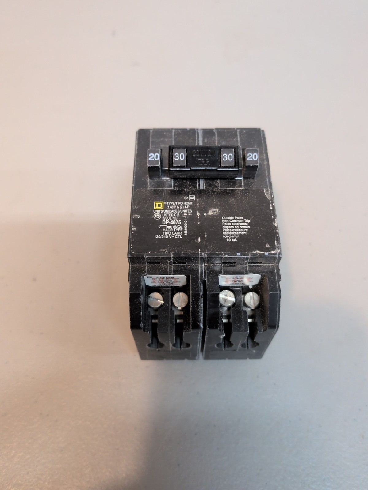 Square D Homeline HOMT2020230CP Quad Circuit Breaker 20/30 Amp