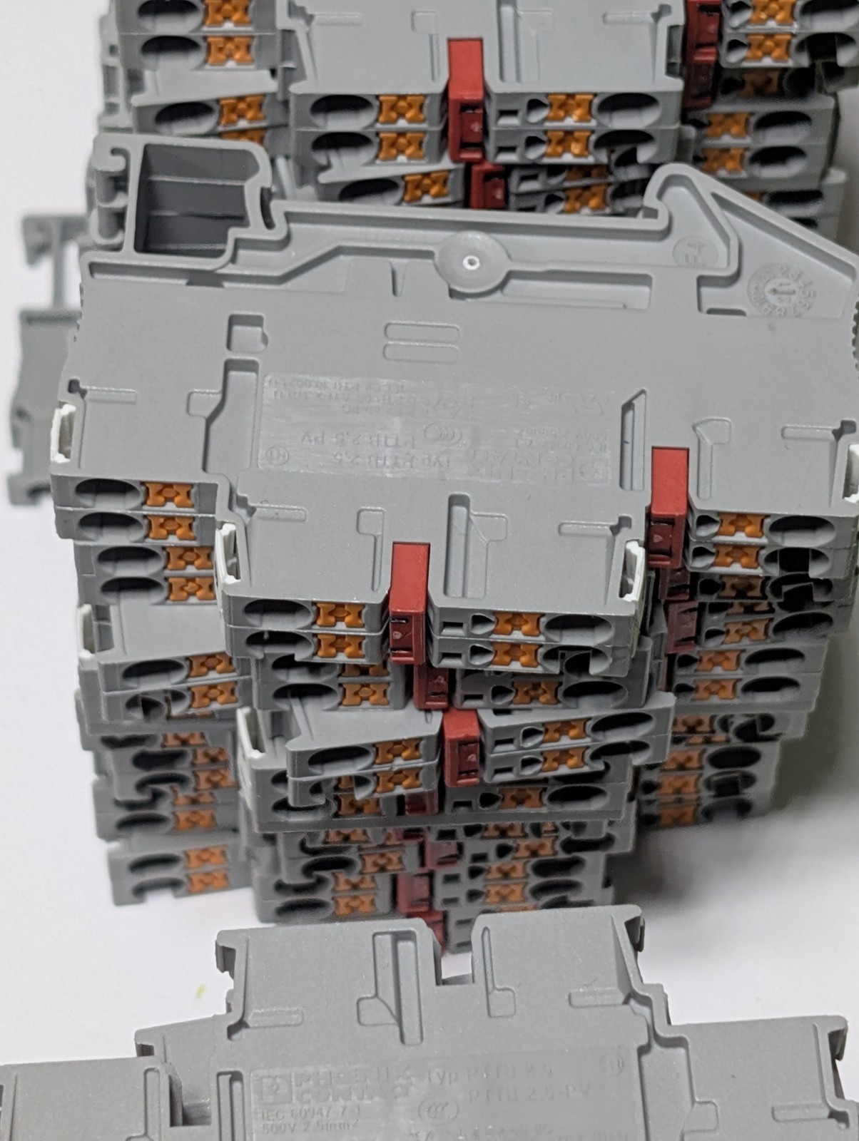 NEW MIXED LOT EATON / PHOENIX CONTACT DIN RAIL TERMINAL BLOCKS + END COVERS