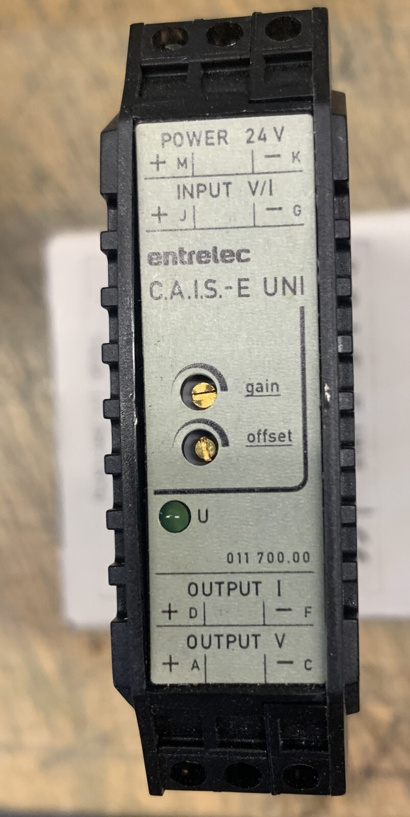 ENTRELEC UNIVERSAL SIGNAL CONVERTER 0.011.700.00 – NIB