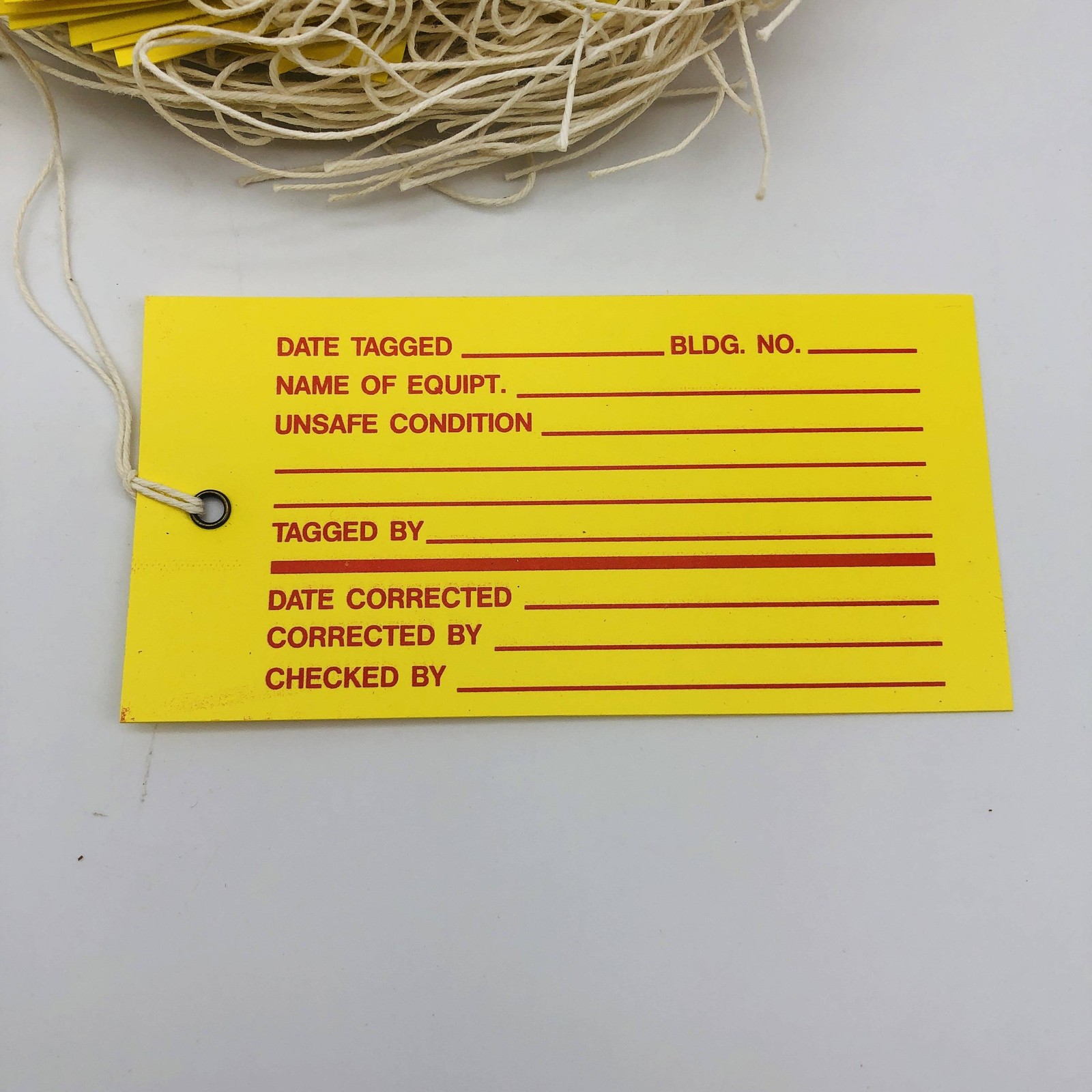 Linco 0010052 Unsafe Condition Tag Yellow Red 2-5/8in x 5-1/4in Lot of 200 Tags