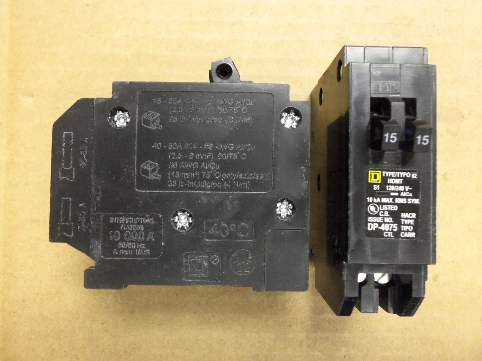 Square D HOMT HOMT1515 2 Pole 15 Amp 120/240 V Twin Snap In Circuit Breaker