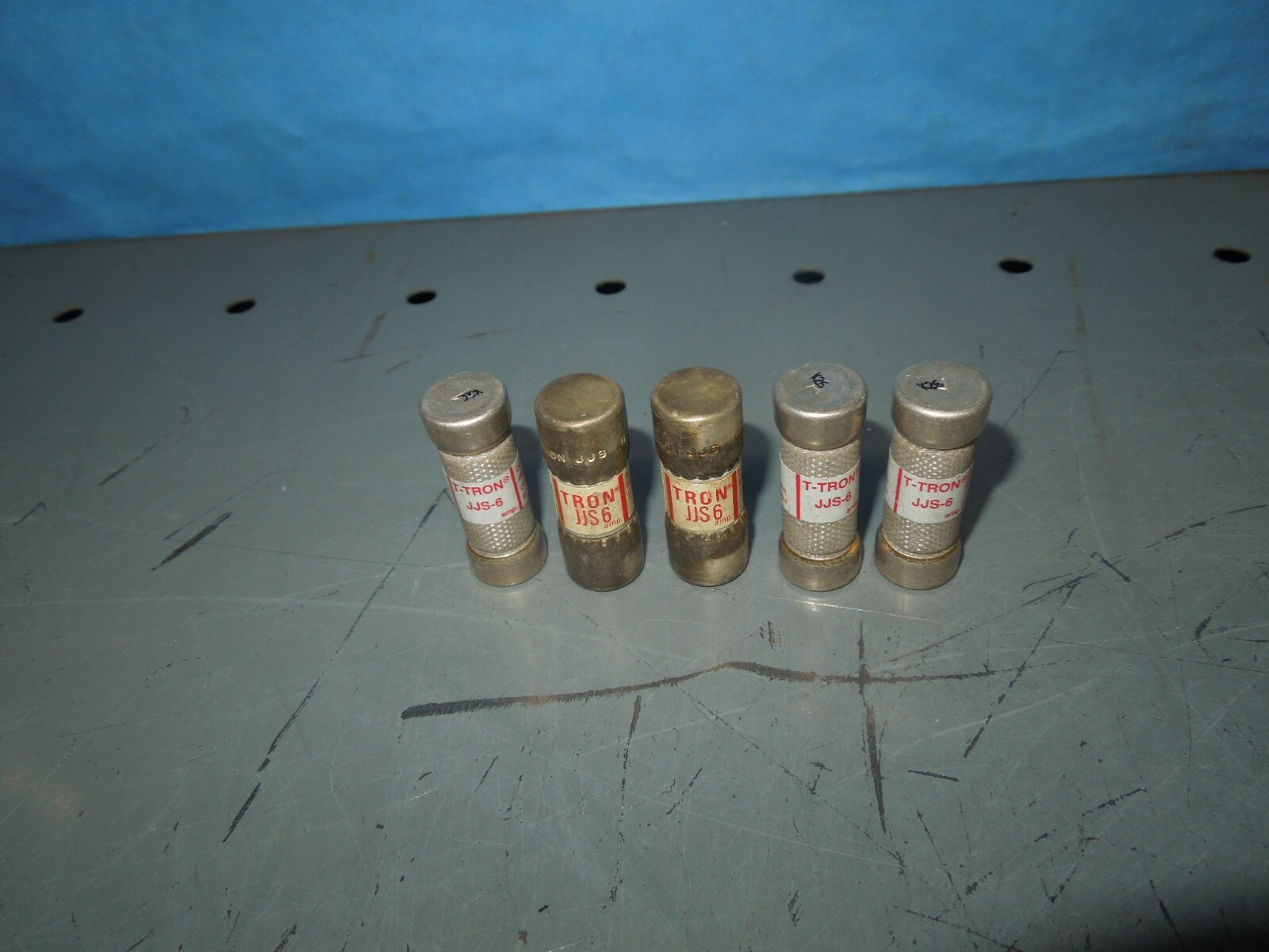 Set of 5 – Bussmann T-Tron JJS-6 Class T Fuse 6A 600V AC Used