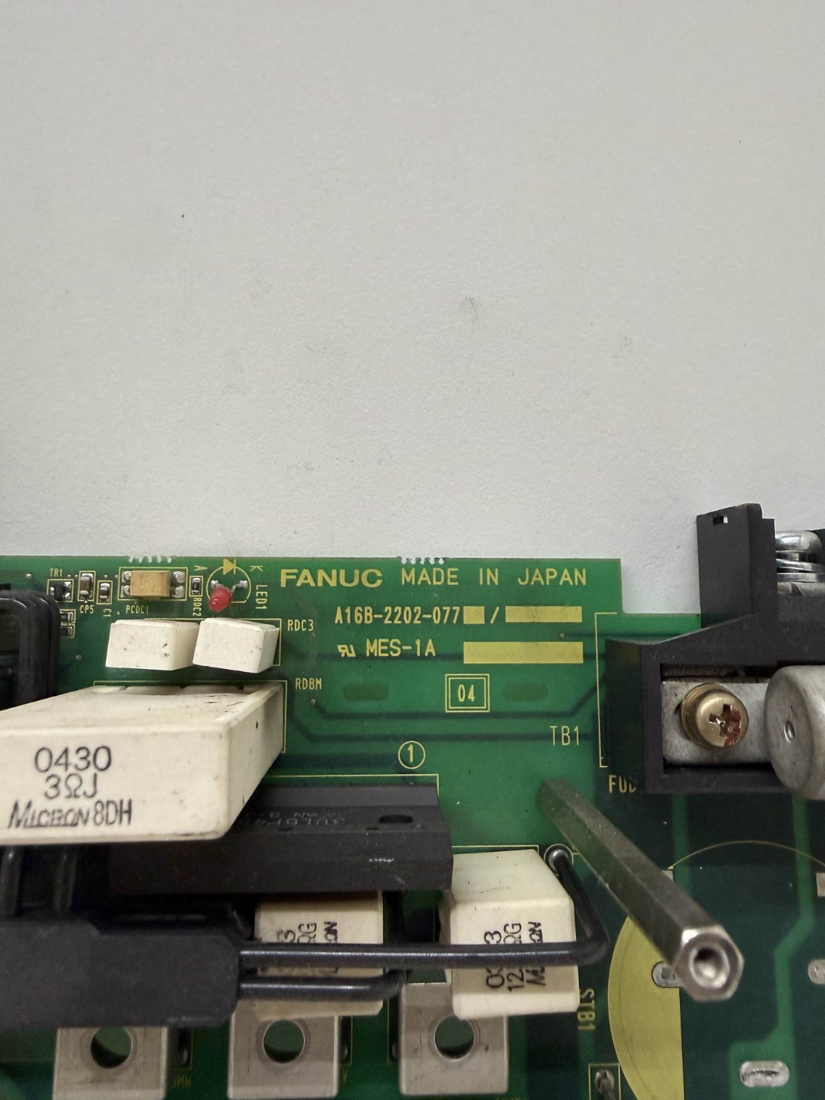 Fanuc A16B-2202-077 / A06B-6079-H106 Servo Drive