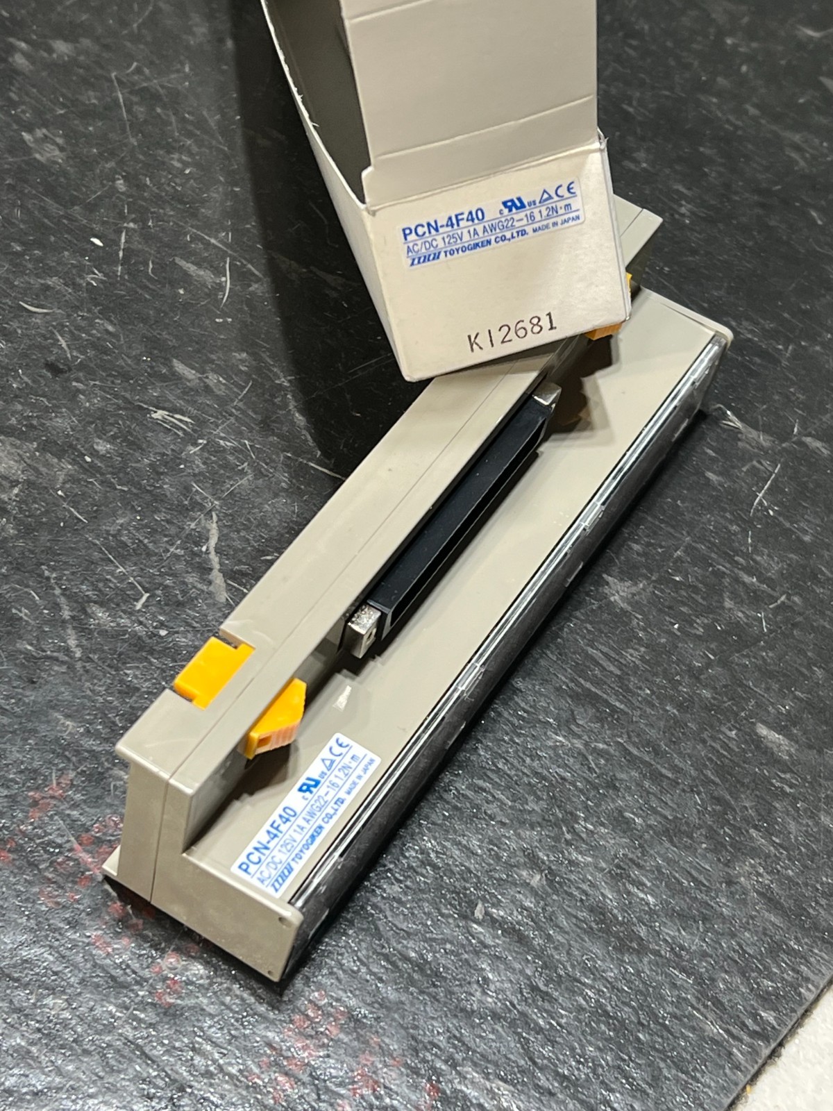 toyo pcn-4f40 nos poor packaging