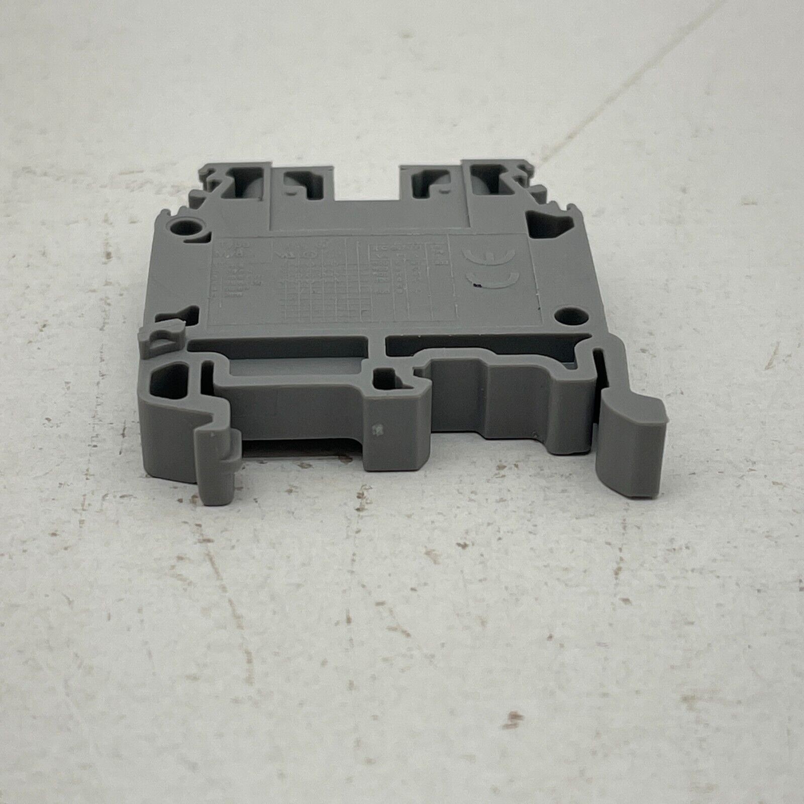 ENTRELEC ‘SNA’ Din Rail Screw Clamp Din Rail Terminal Block – Package of 10