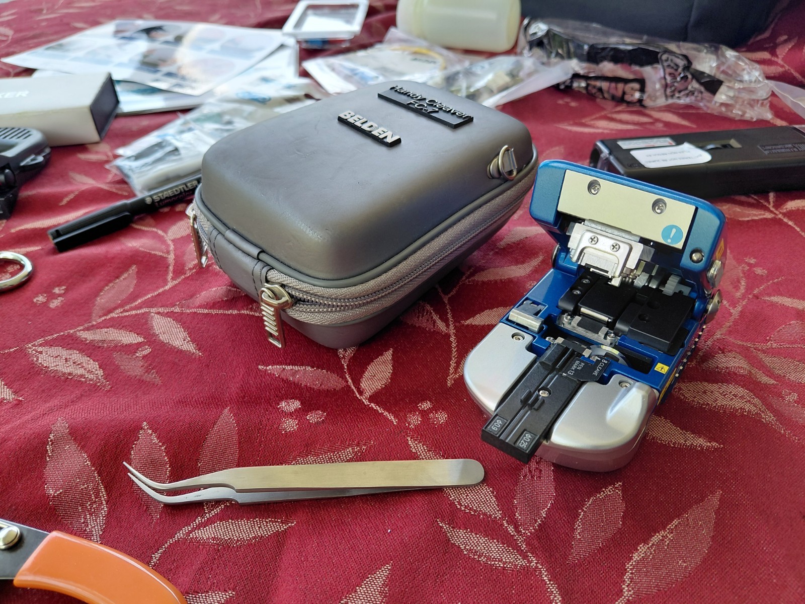 Belden FC-7R Fiber Optic Handy Cleaver,VFL-250 Checker,fiber Express,bag,more