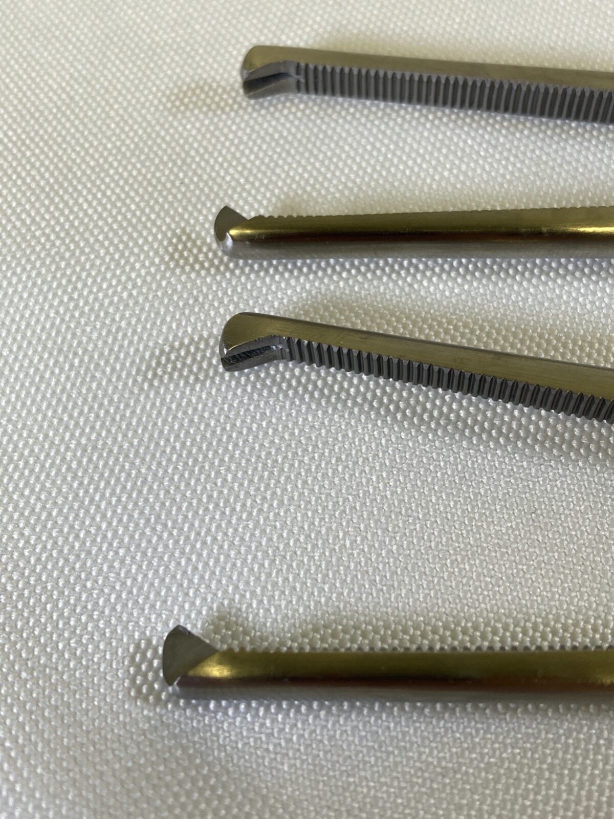 Pair of Millennium Surgical Kocher Clamps Straight 12″ 1×2 Teeth General Surgery