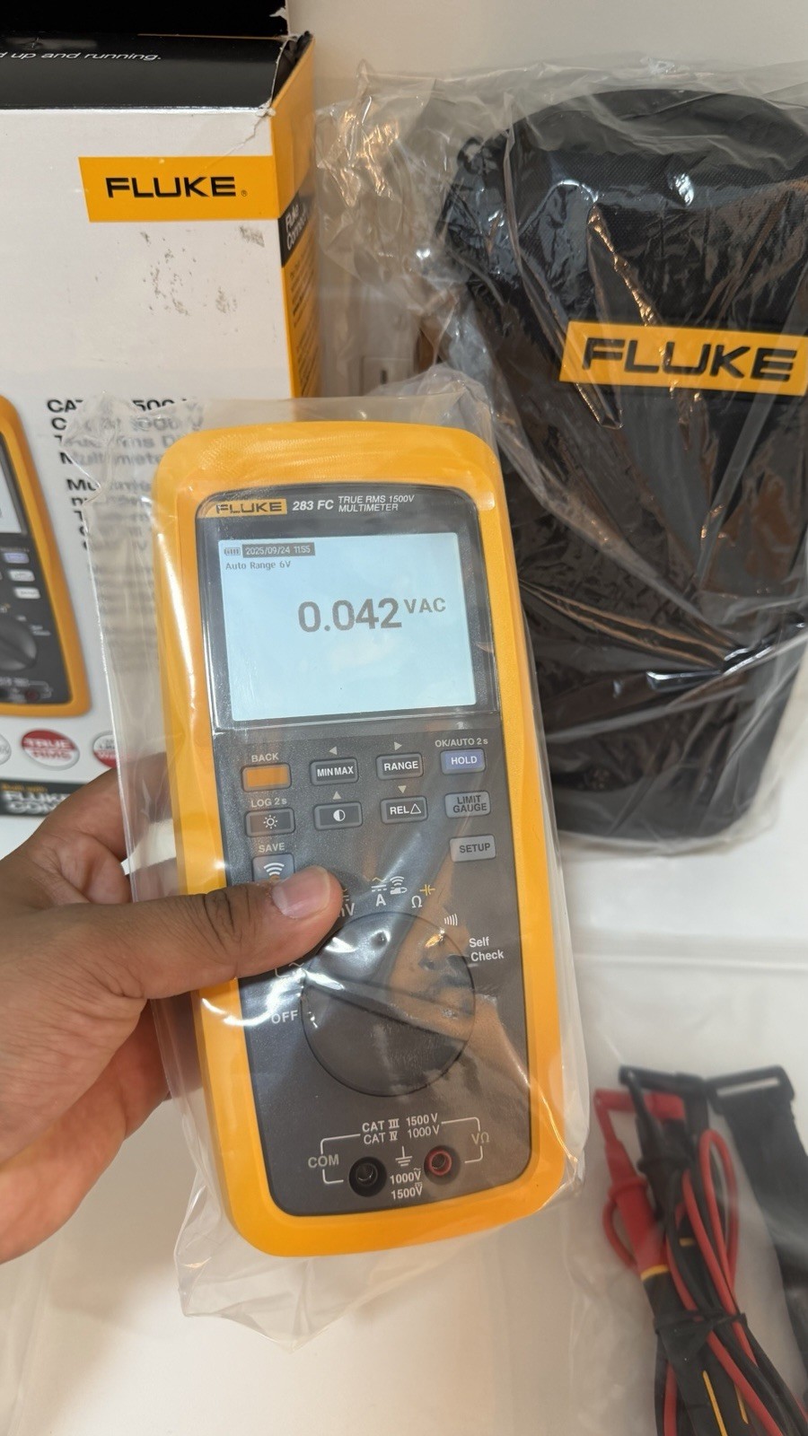 FLUKE 283FC TRUE RMS 1500V MULTIMETER (NEW FACTORY SEALED) SHIPS FAST