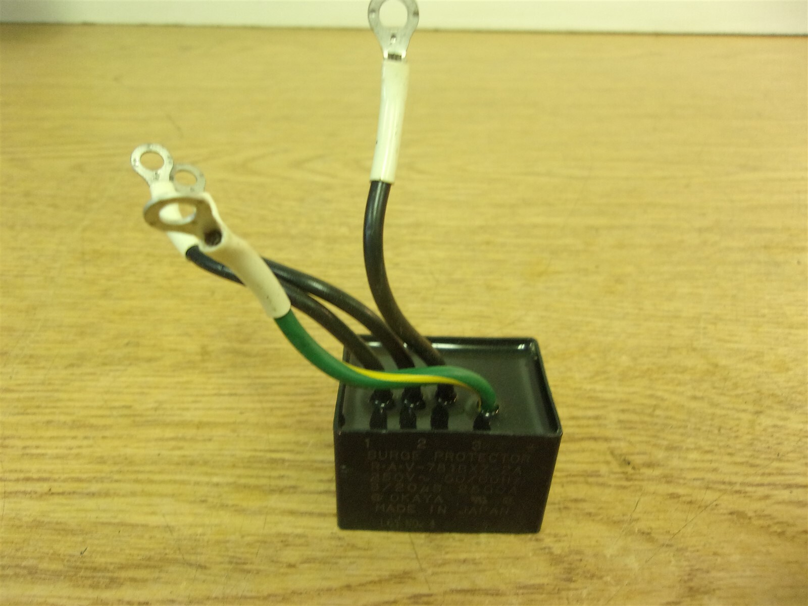 Okaya 781BXZ-2A Surege Protector RAV 250V *FREE SHIPPING*