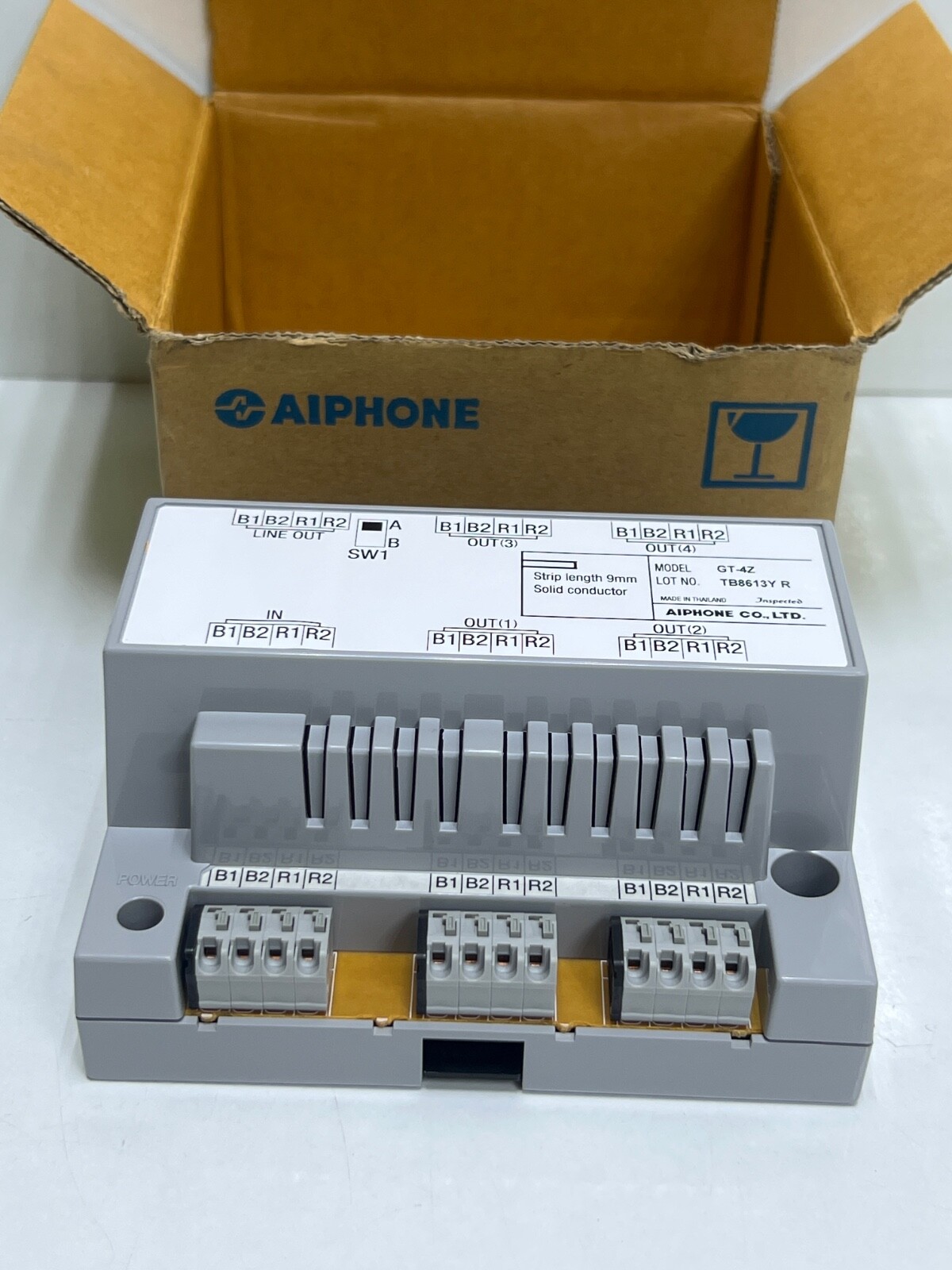 Aiphone GT-4Z 4-Way Video Distribution Adaptor