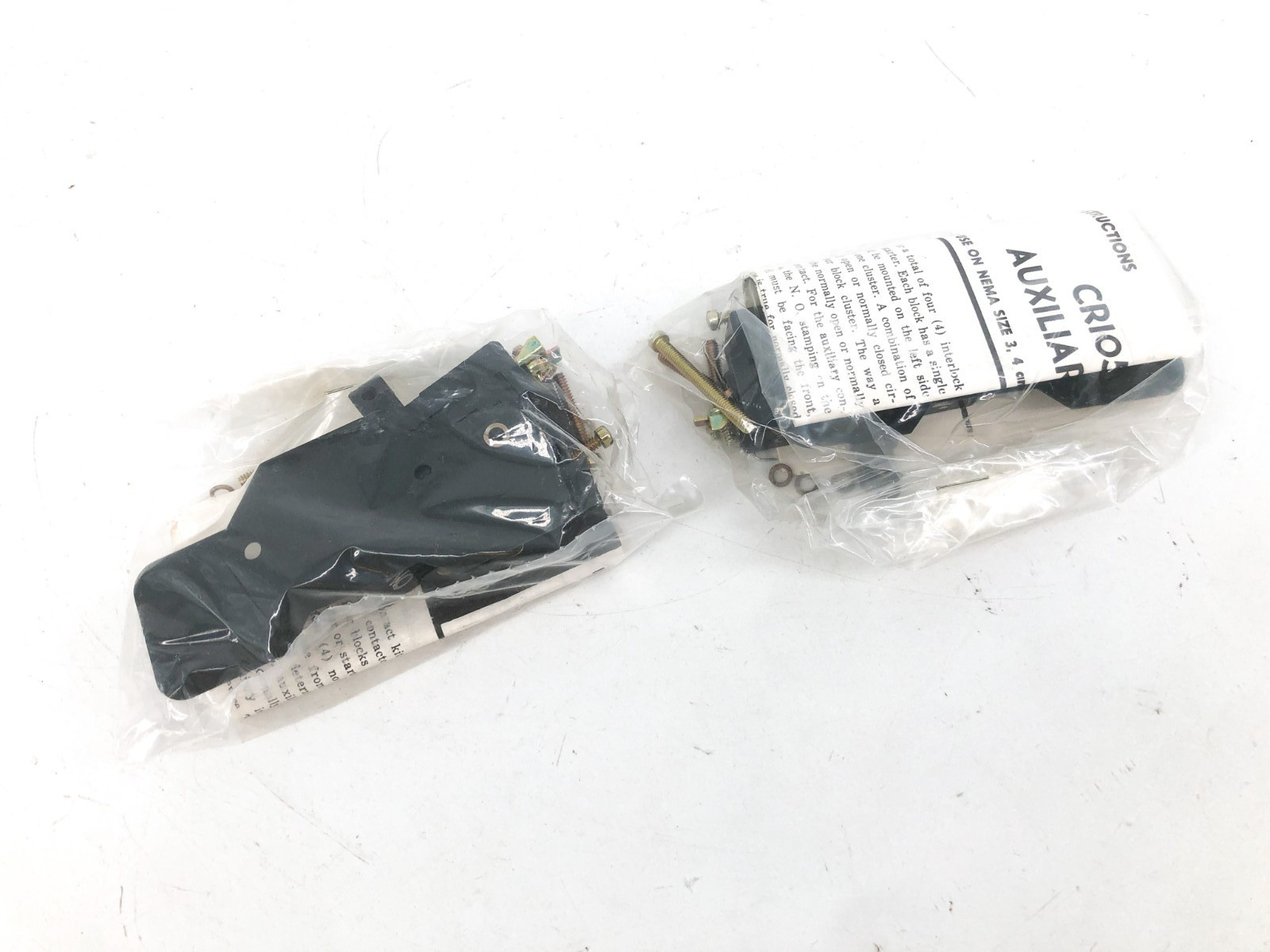 Lot of 2 New GE 105X300P Auxiliary Contacts 600V NEMA Size 3 & 4