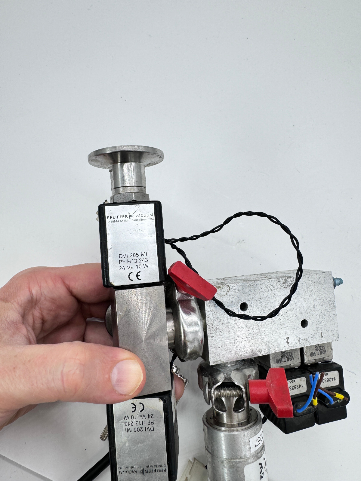 Pfeiffer Vacuum TPR270 PT R26 770 A d 35614 Asslar | DVI 205 MI burkert 5011