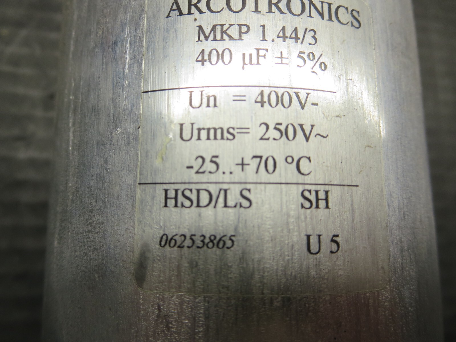 Arcotronics, MKP 1.44/3, Capacitor, 400 uF +/- 5%, Un=400 VDC, Urms=250 VAC-NOS