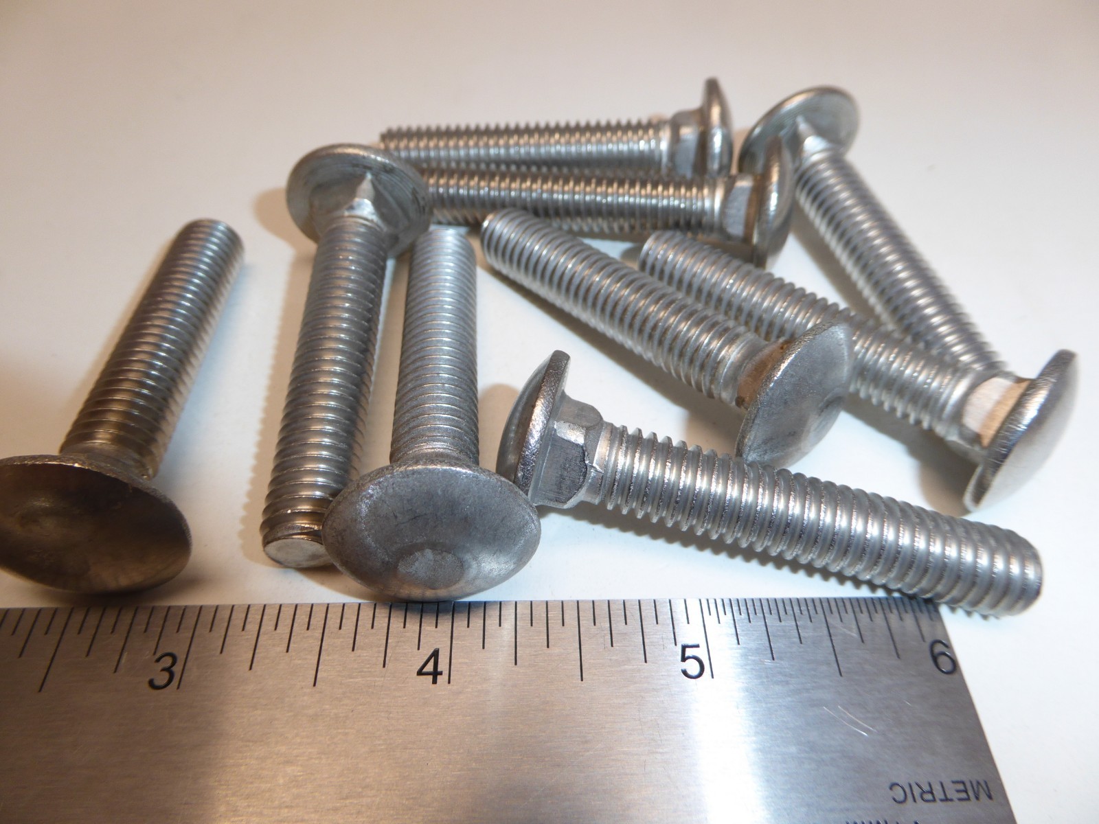 3/8-16 x 2″ Carriage Bolt SS 18-8 VINTAGE USA Made NEW! Quantity of 10