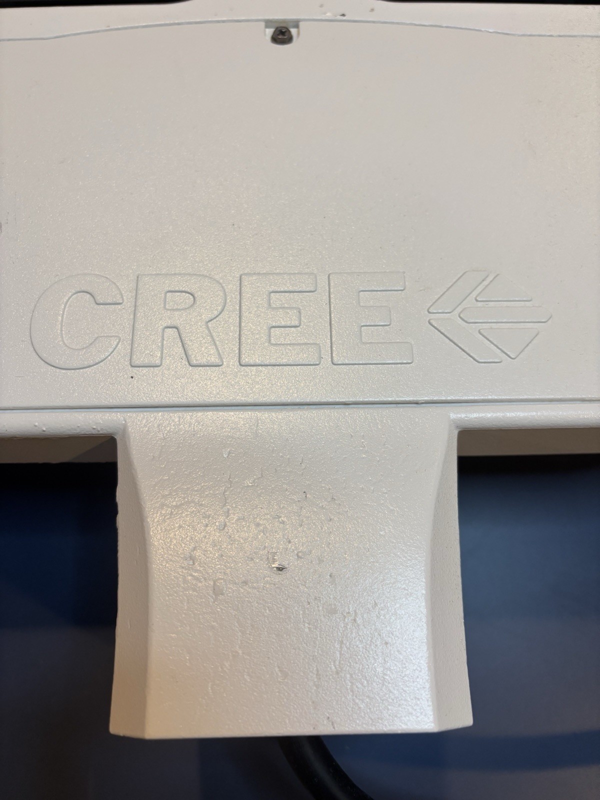 Cree Lighting LED Area/Flood Luminaire OSQM-B-16L-57K7-3M-UL-NM-WH