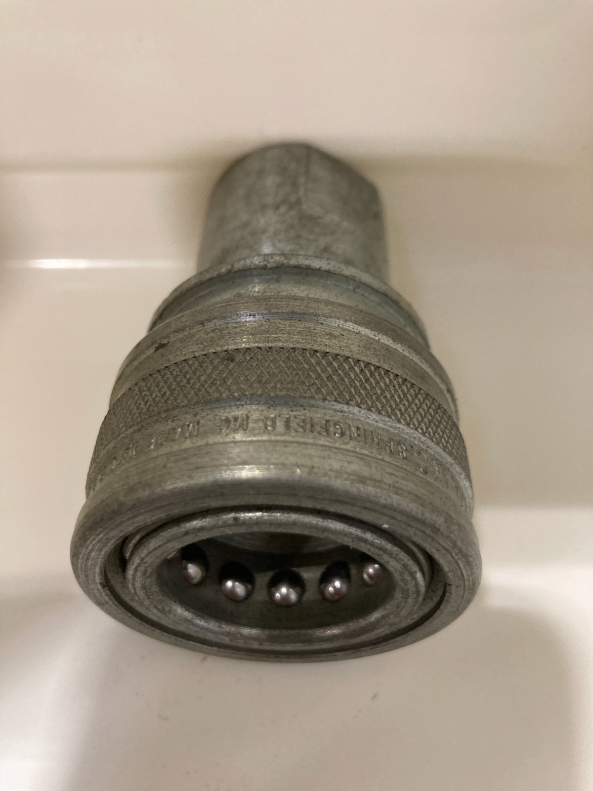 Foster H4 Series Hydraulic Quick Disconnect Coupler 1/2″ NPT – ISO 7241-B
