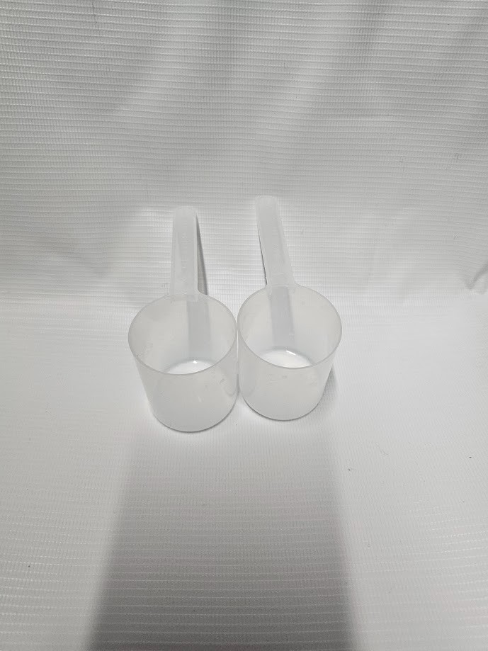 2 New Clear Plastic Measuring Scoop 75 CC – 75ml free shipping