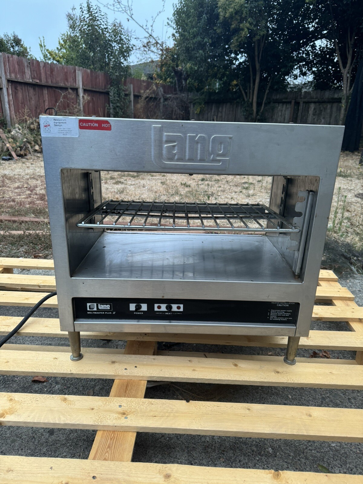Lang MeltMaster Plus II conveyor broiler MM24-P. For commercial use.
