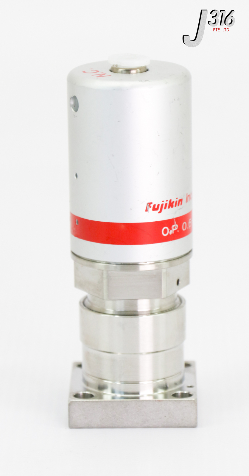 3846 FUJIKIN DIAPHRAGM VALVE, TYPE N.C., O.P. 0.5~0.6MPA 565601