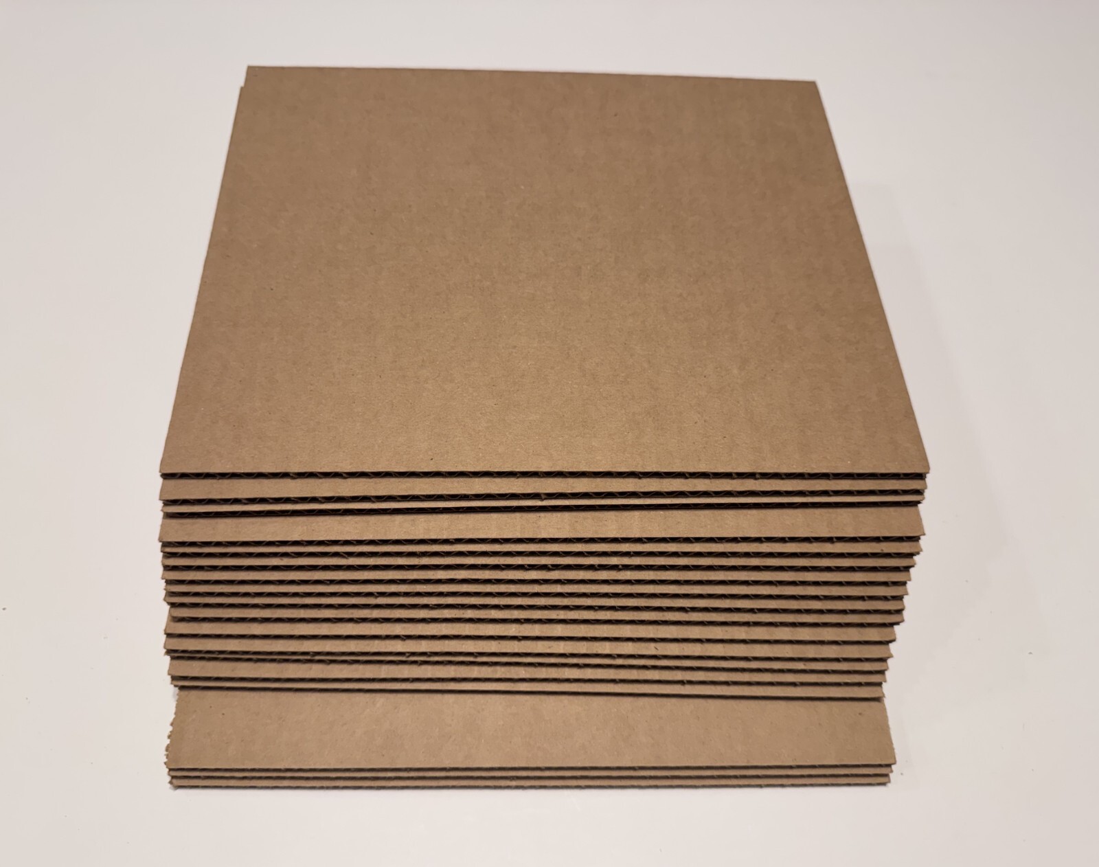 ASTM-D4727 – domestic fiberboard, Single Wall, 3/16″ thick