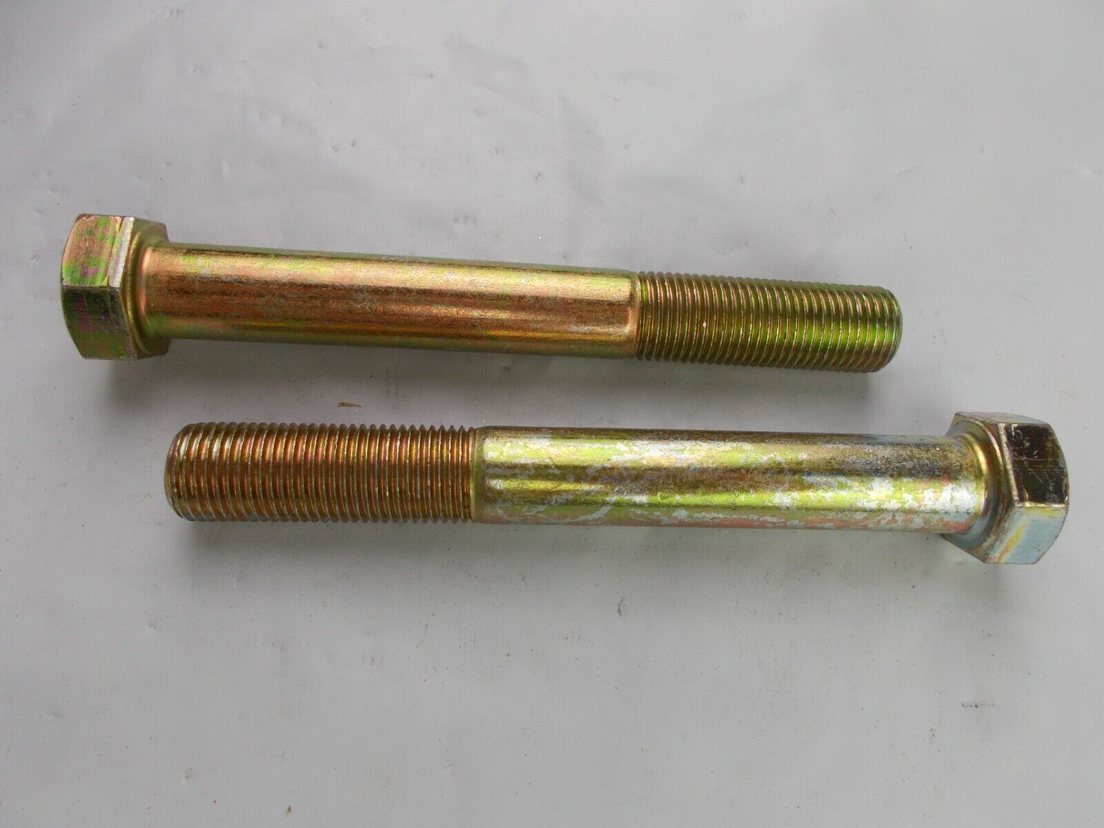 Hex Head Bolt 9/16″- 18 x 4-1/2″ Long “2 Bolts” Grade 8 Zinc 9/16-18×4-1/2