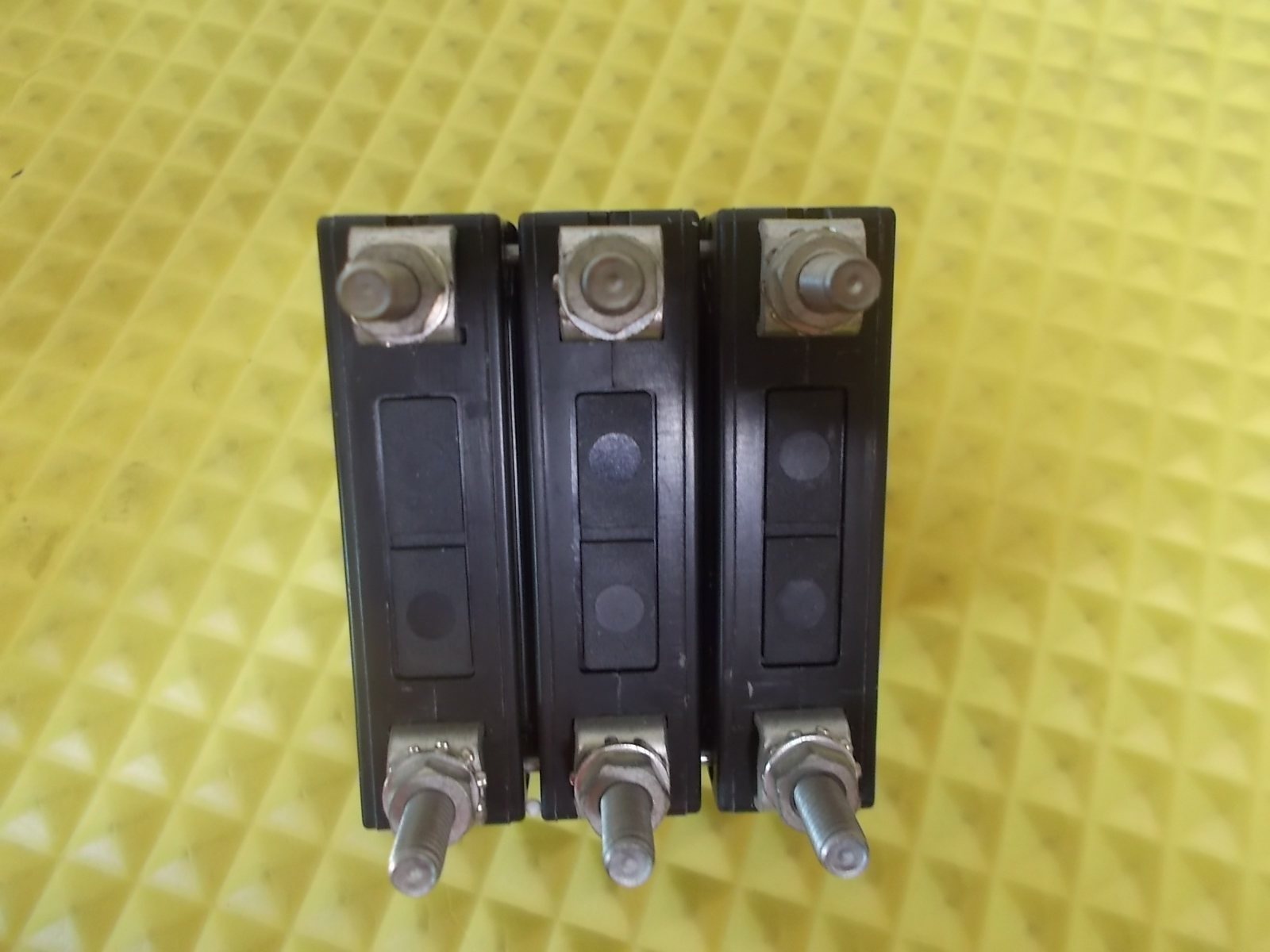 Airpax IELHK111-31931-1-72-60.0-91-V 60 Amp Triple Pole Circuit Breaker