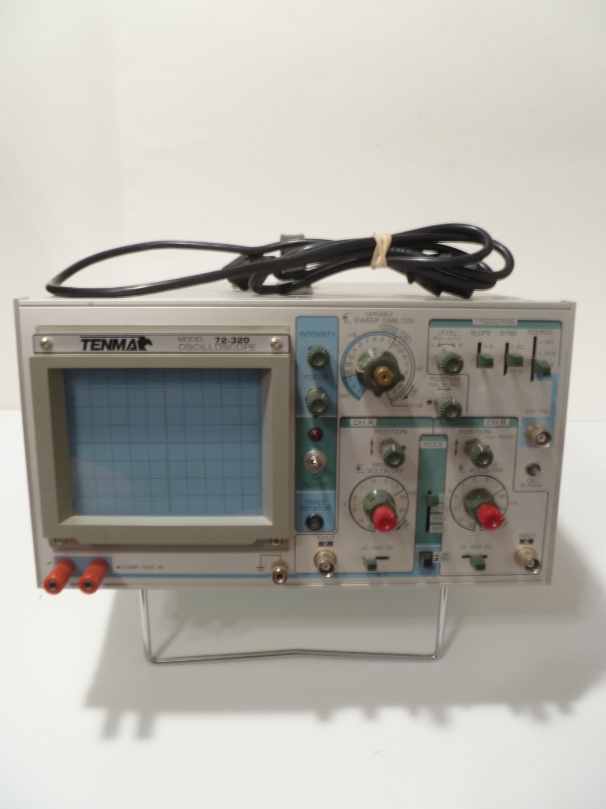 TENMA Model 72-320 Analog Oscilloscope Dual Channel READ!!!