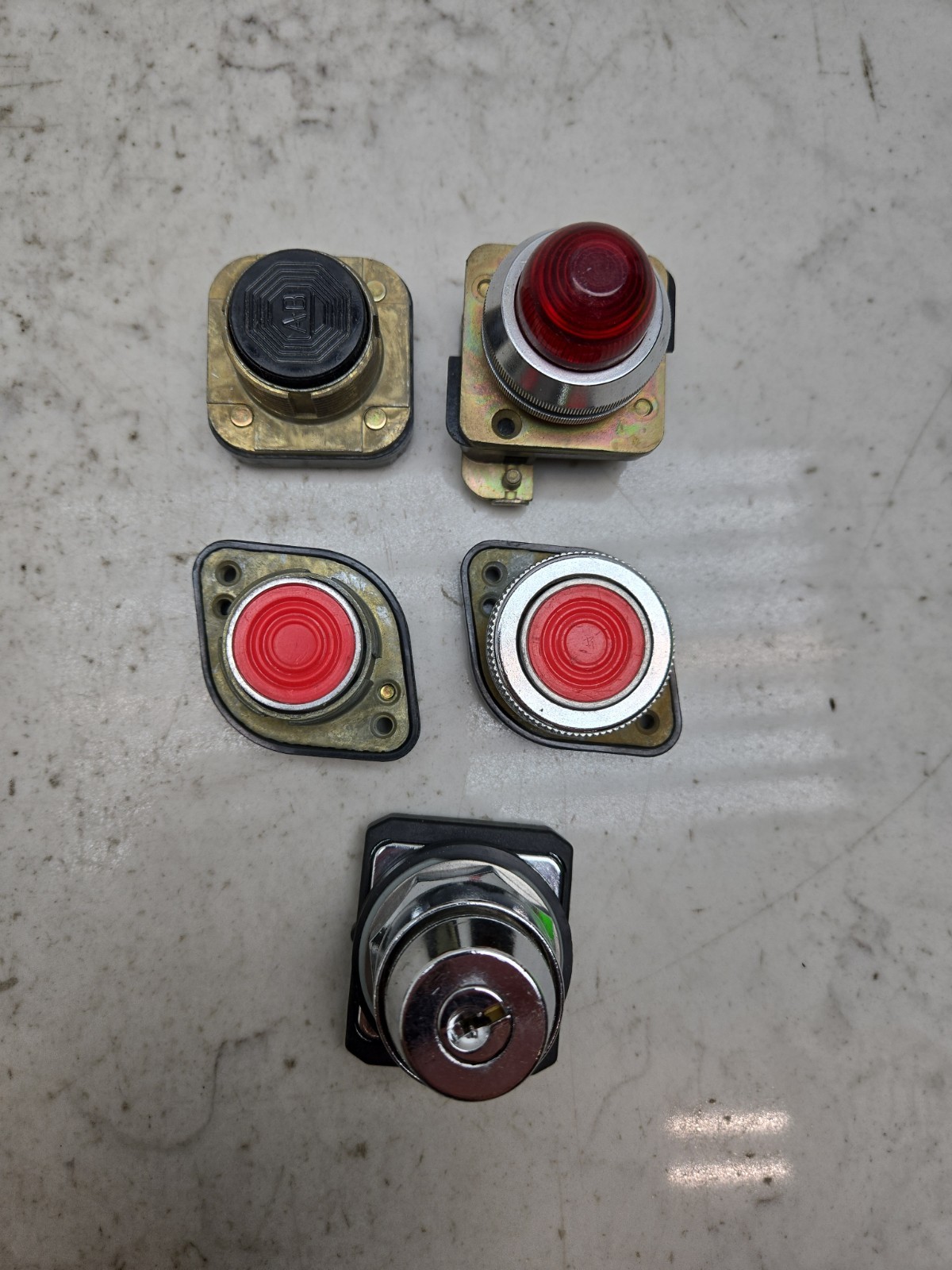 Mixed Lot 15 Pushbutton Switches Keyed Switch Reset Button See Pictures Read
