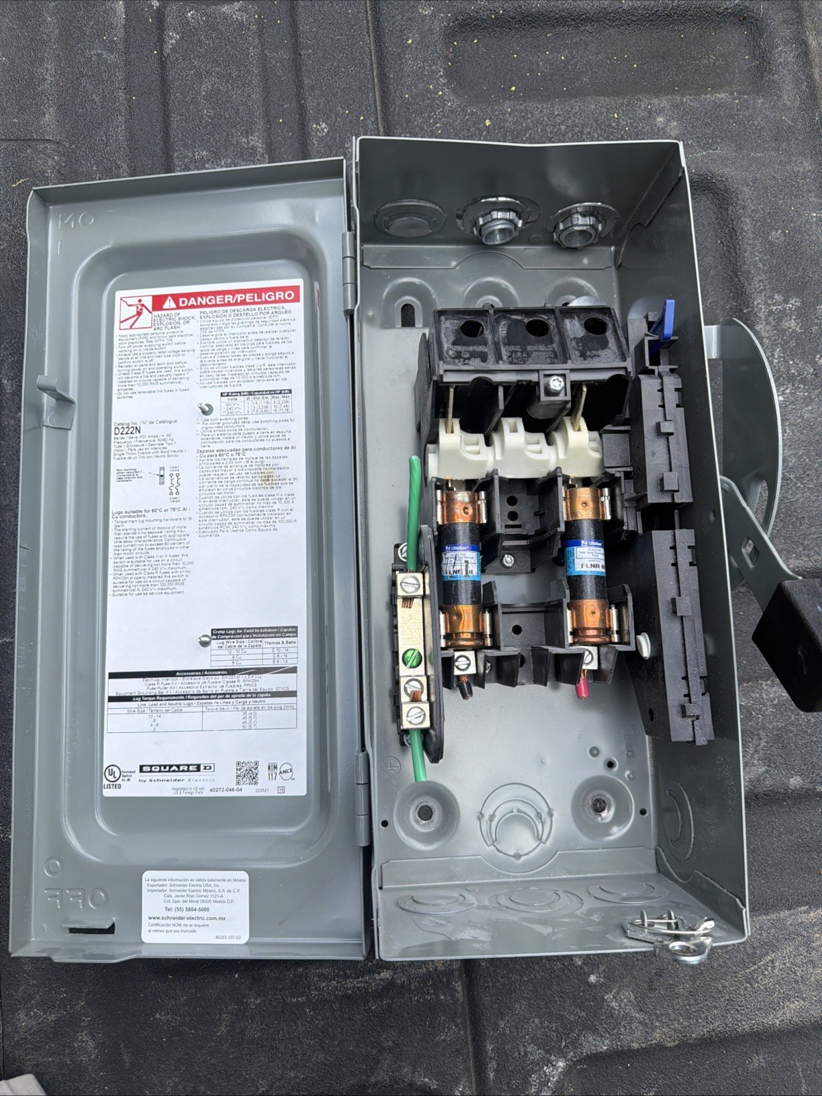 SQUARE D D222N FUSIBLE SAFETY SWITCH 60 AMP 240V LG