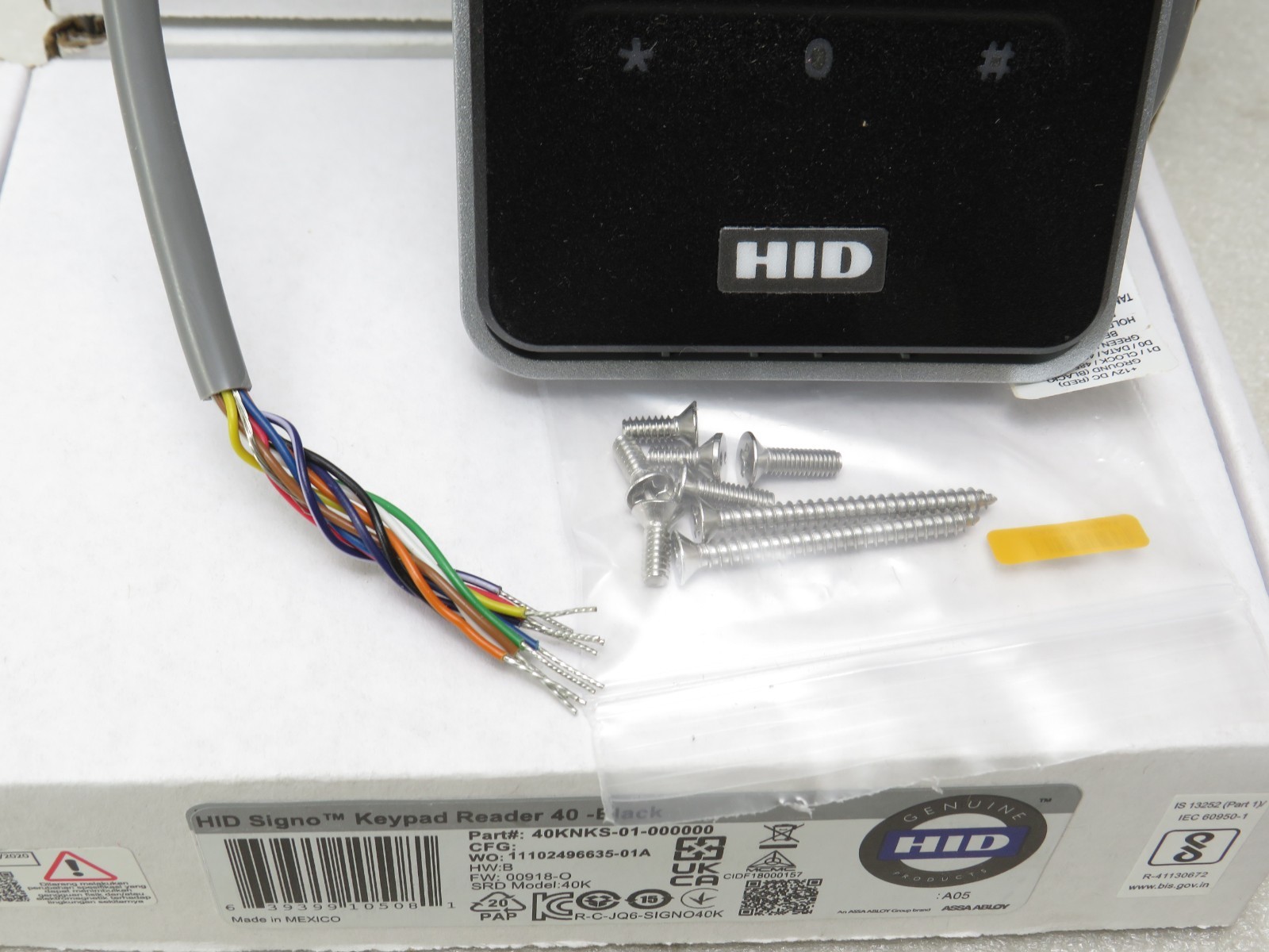 HID 40KNKS-01-000000 Signo 40K Reader with Keypad [CTD]