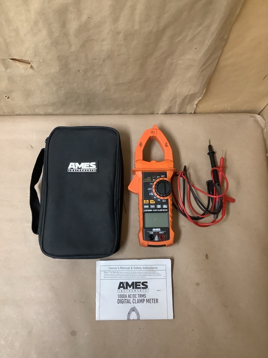 AMES INSTRUMENTS CM1000A AC/DC CLAMP METER WITH LEADS IN CASE (B33006985)