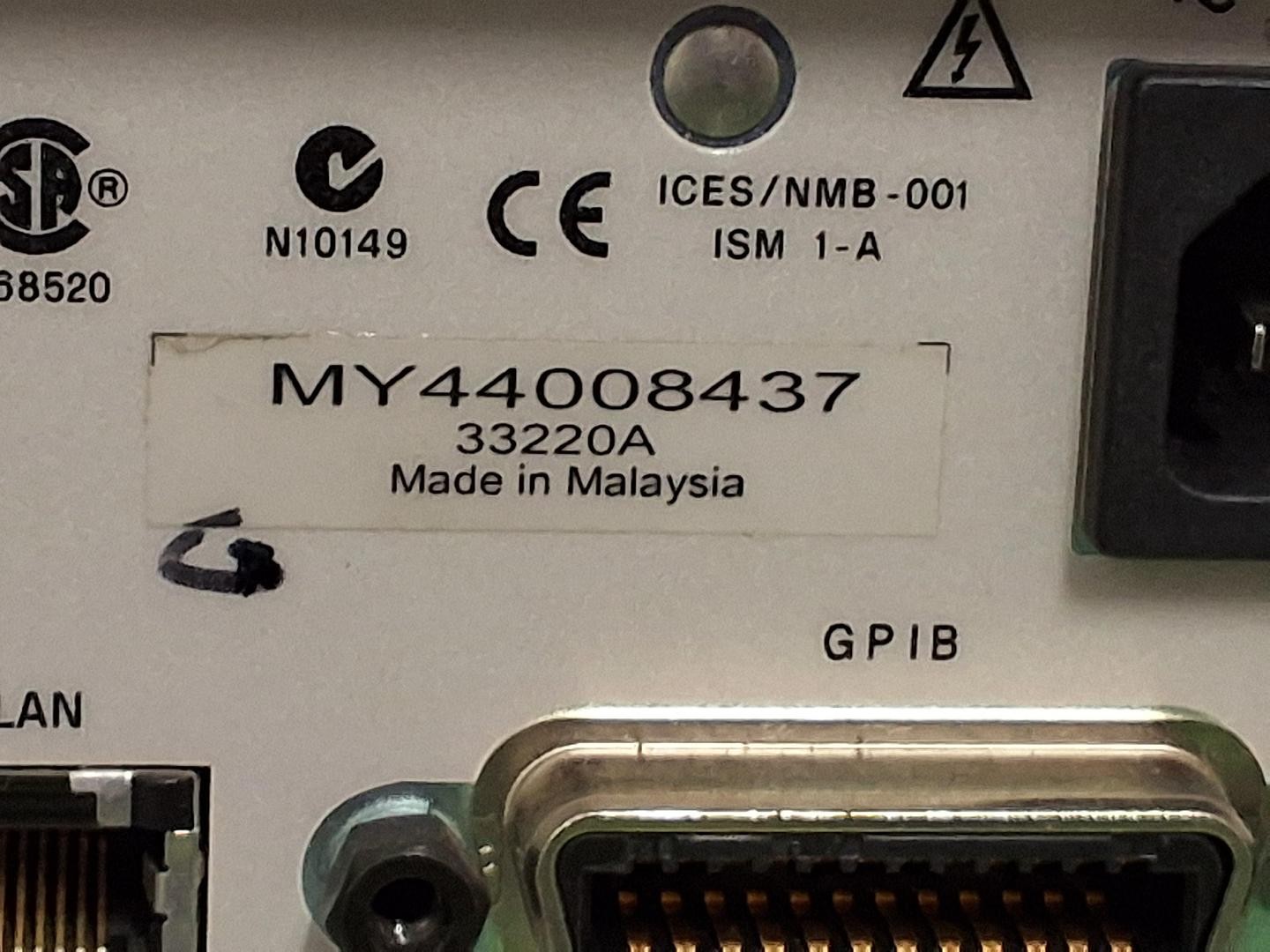 AGILENT / KEYSIGHT 33220A 20MHz FUNCTION / ARBITRARY WAVEFORM GENERATOR – TESTED