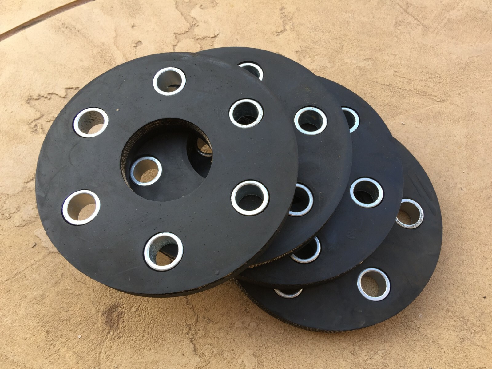 4 ea 00785557 or 00762215 Rubber Disc for Servic Rhino TW144 Rotary Cutters